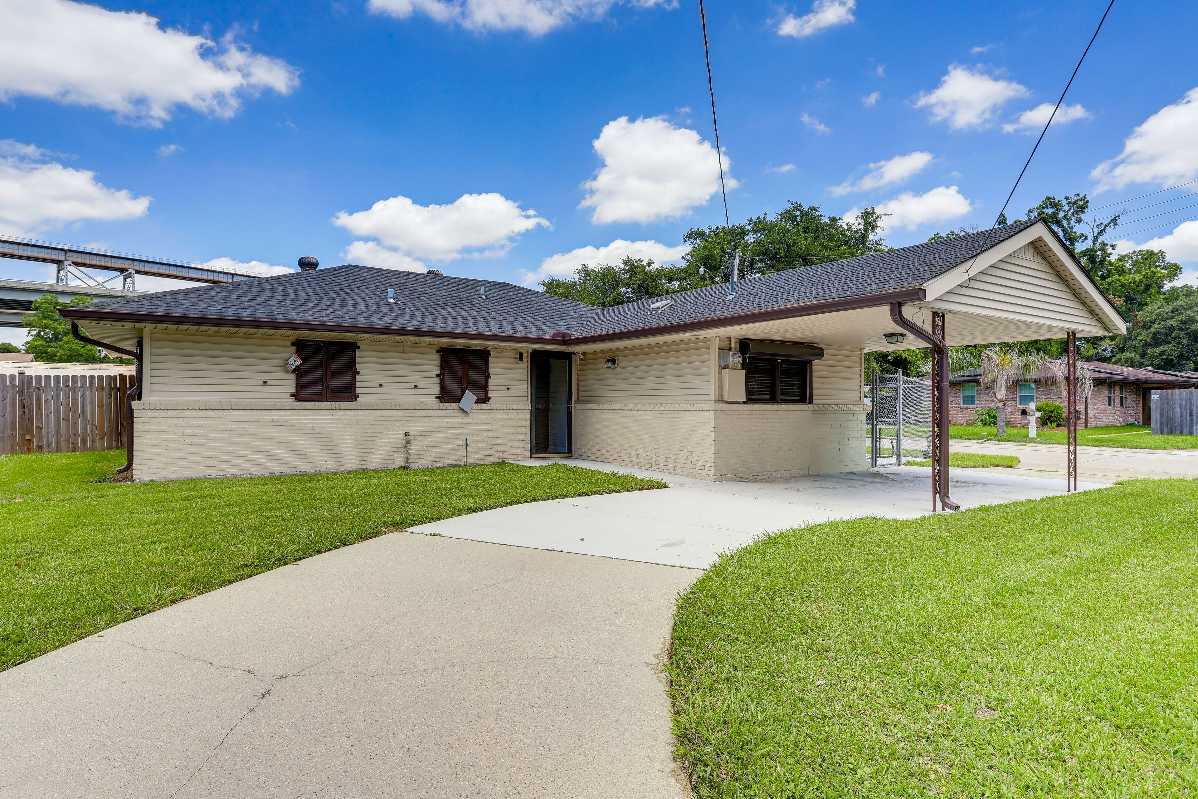 House Exterior | Picnic Tables | Fenced Yard