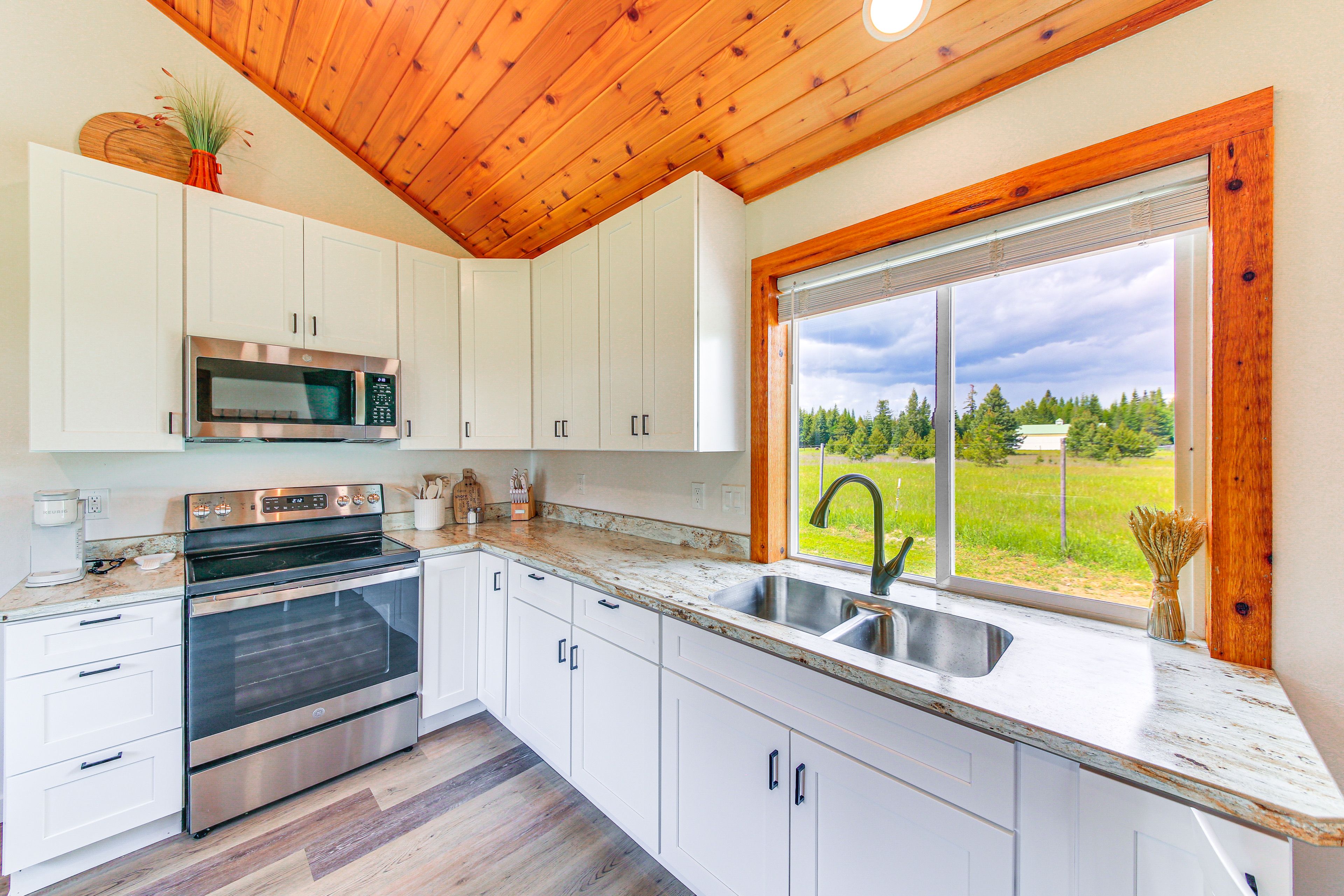 Kitchen | Cooking Basics | Pod Coffee Maker | Blender | Microwave | Toaster