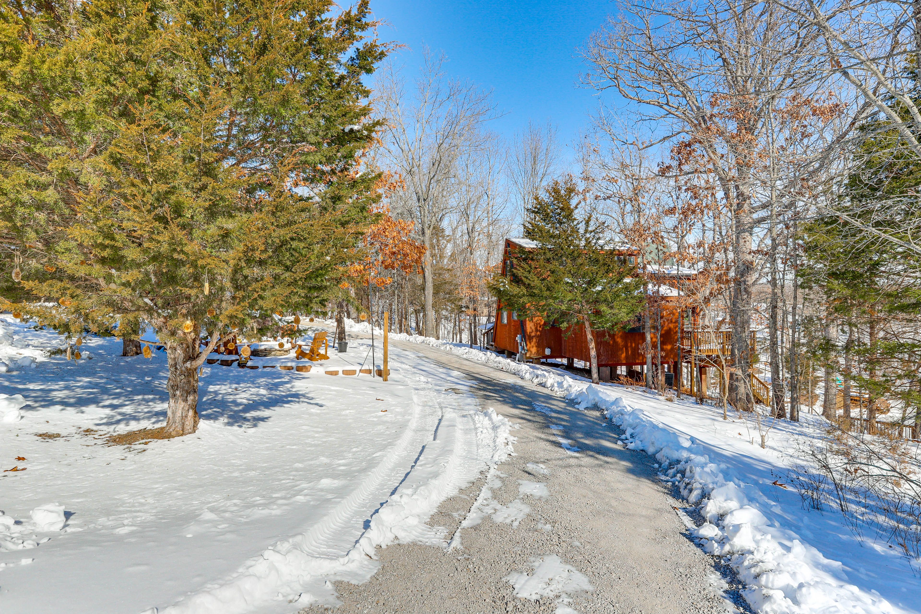Parking | Driveway (2 Vehicles)