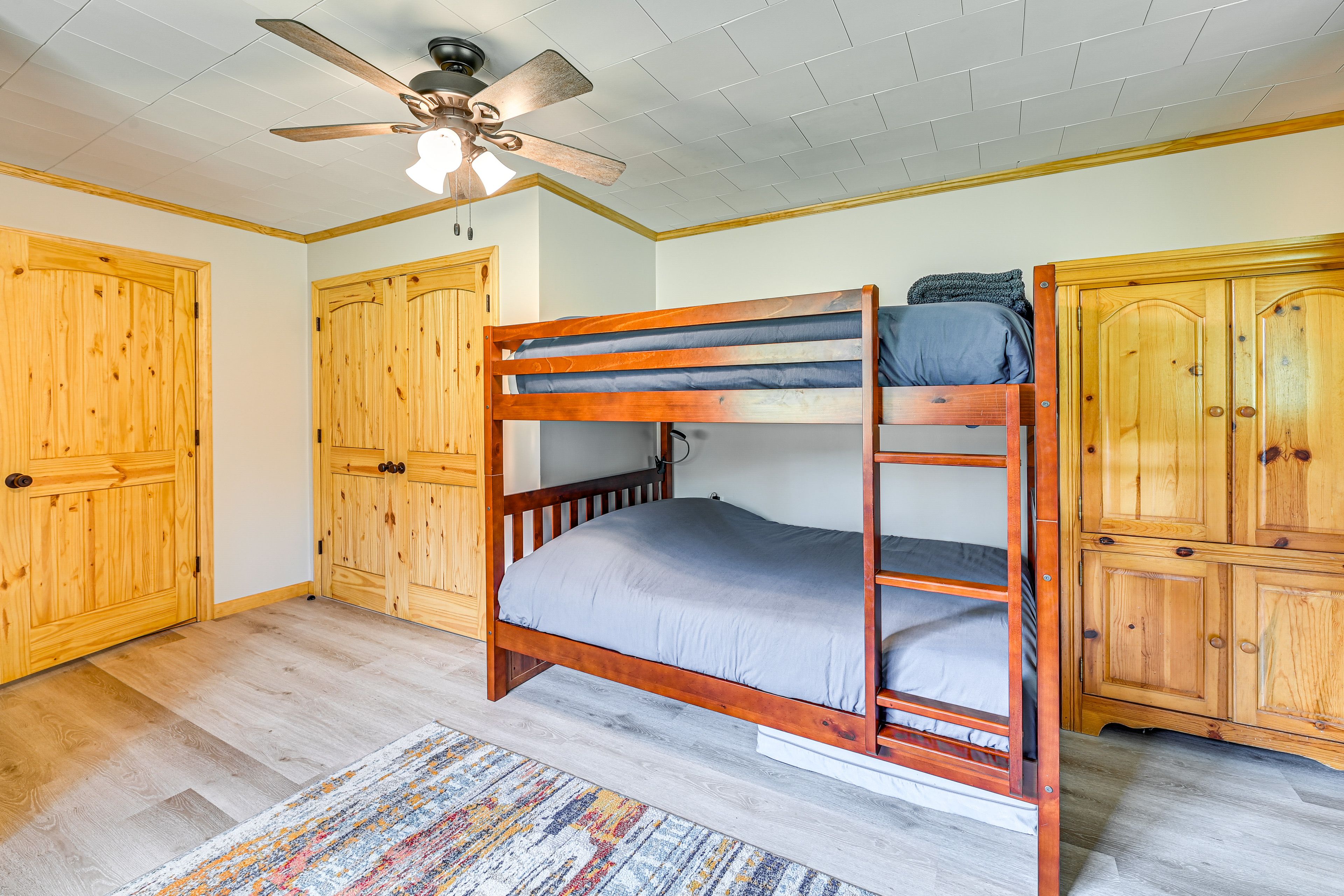 Bedroom 2 | Full Bunk Bed | Smart TV | 1st Floor