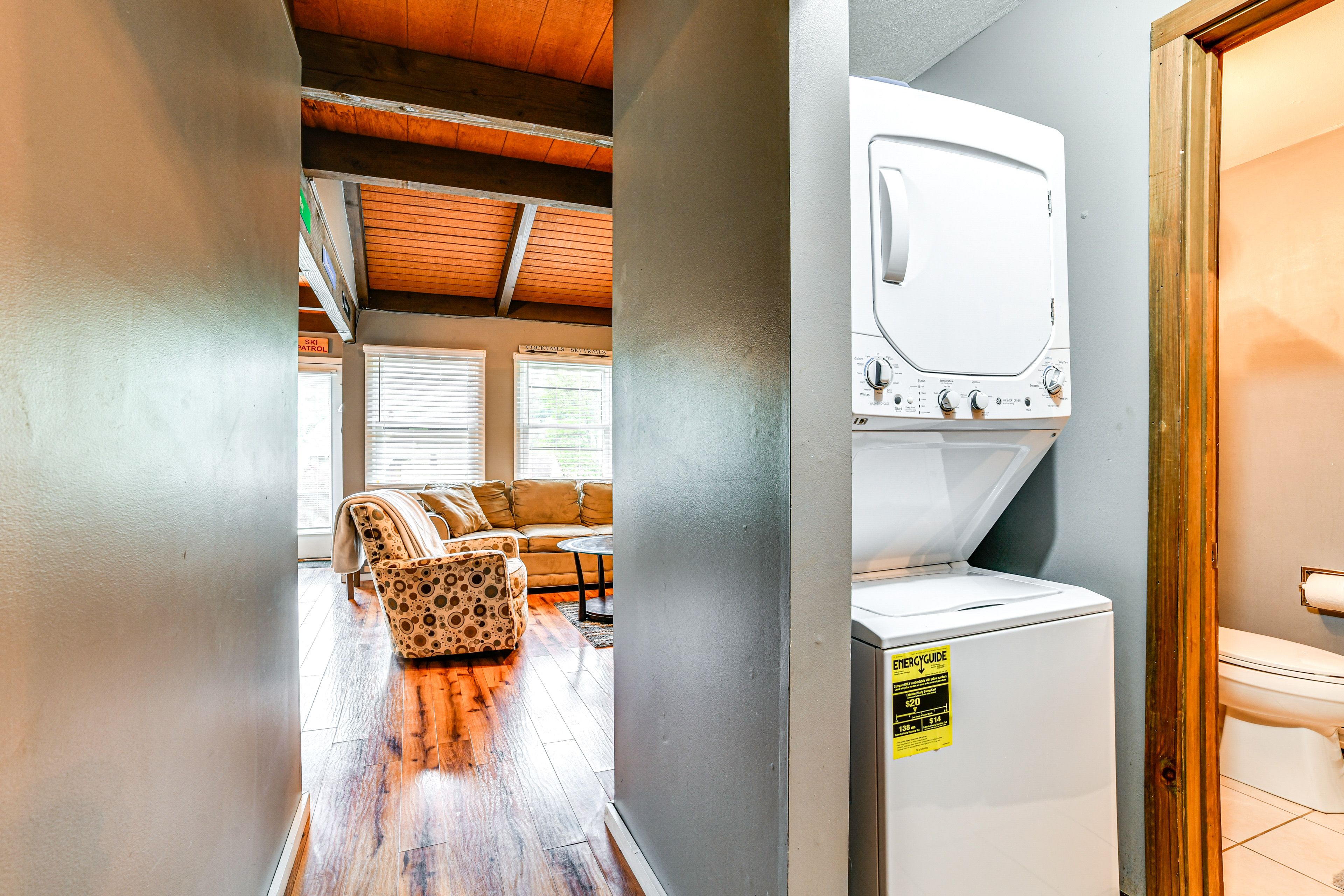 Laundry | Detergent Provided | 1st Floor