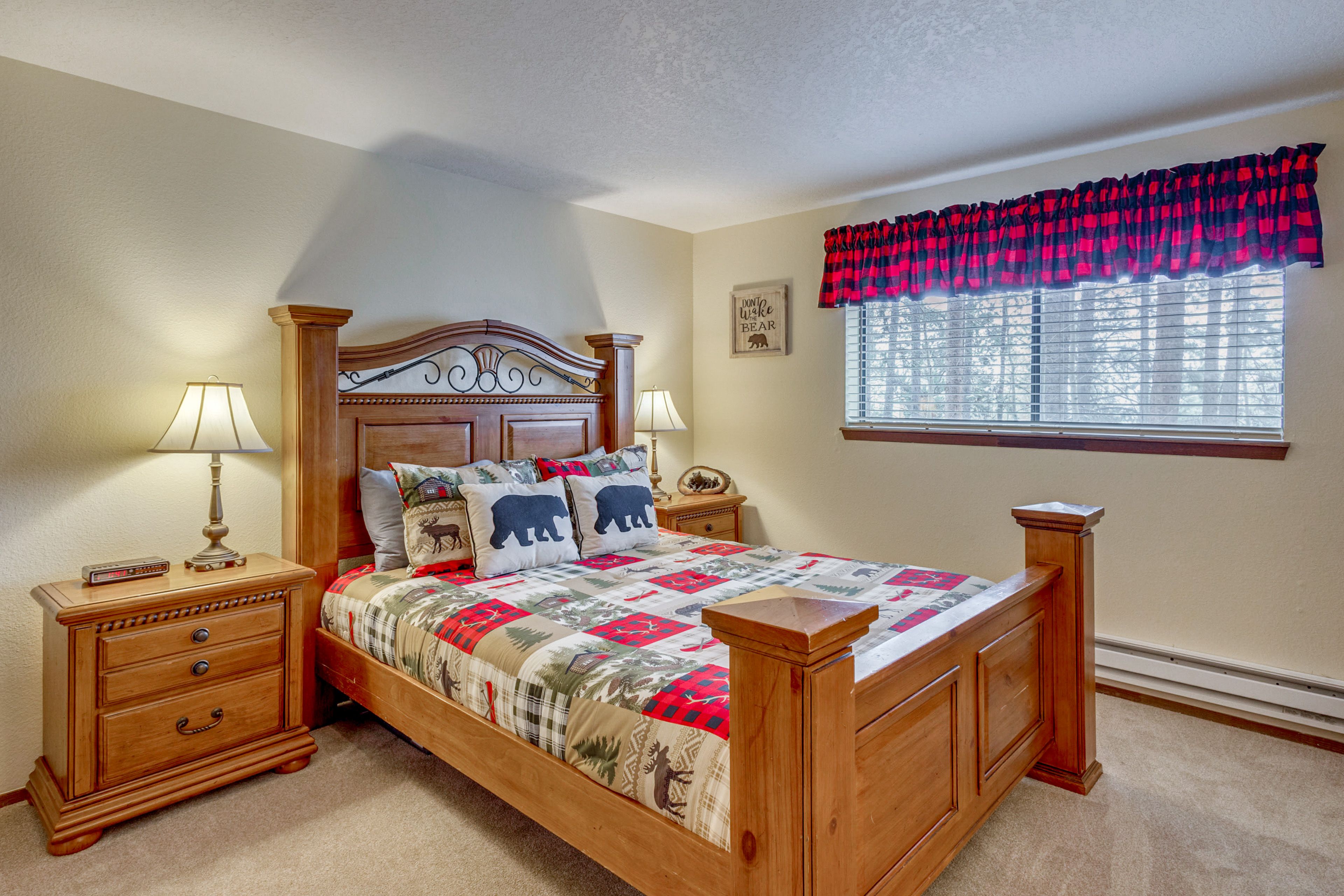 Bedroom 2 | Queen Bed w/ Twin Trundle | Smart TV