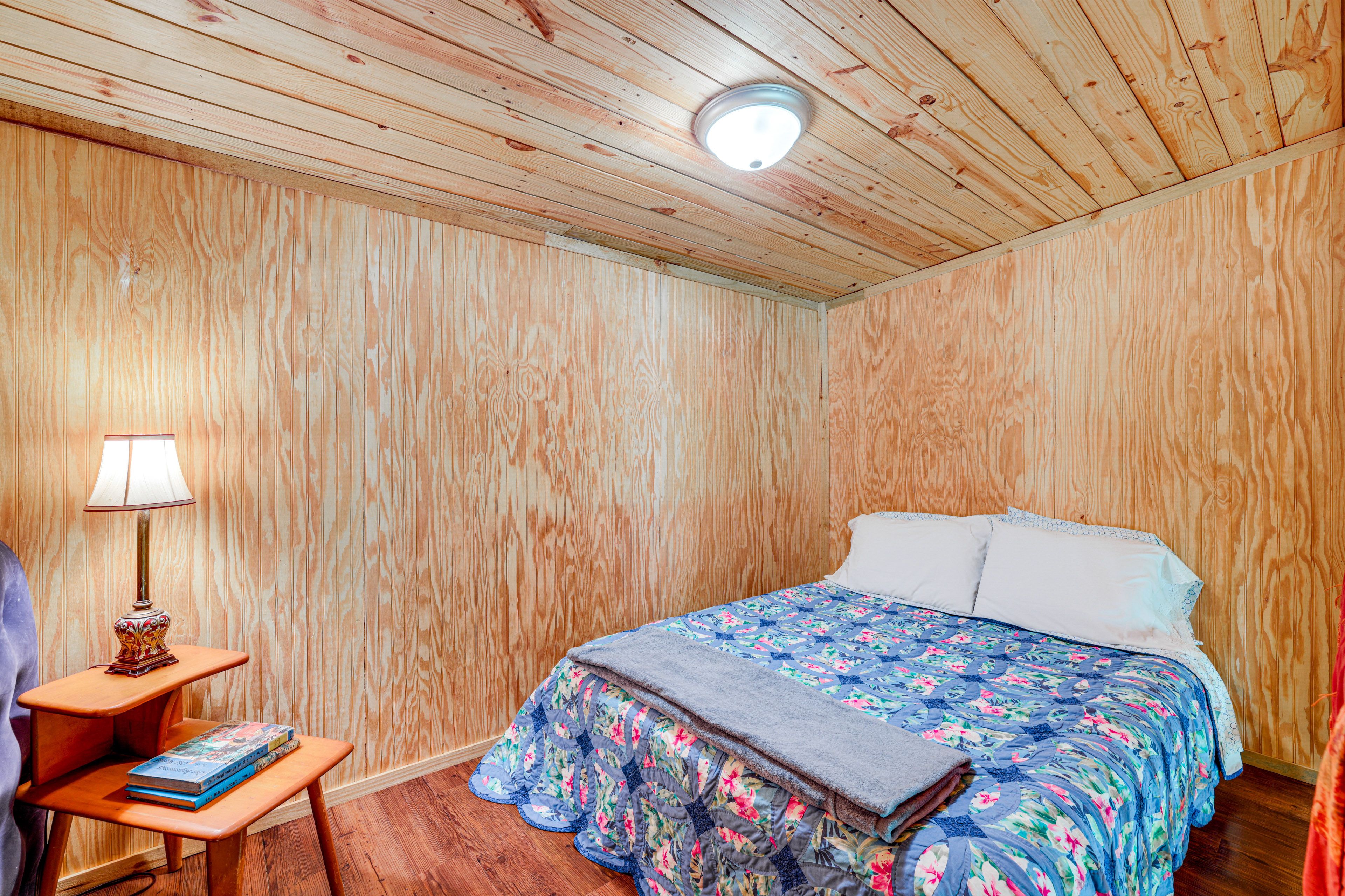 Studio | Loft Area | Queen Bed | 2nd Floor | Steep Steps Required