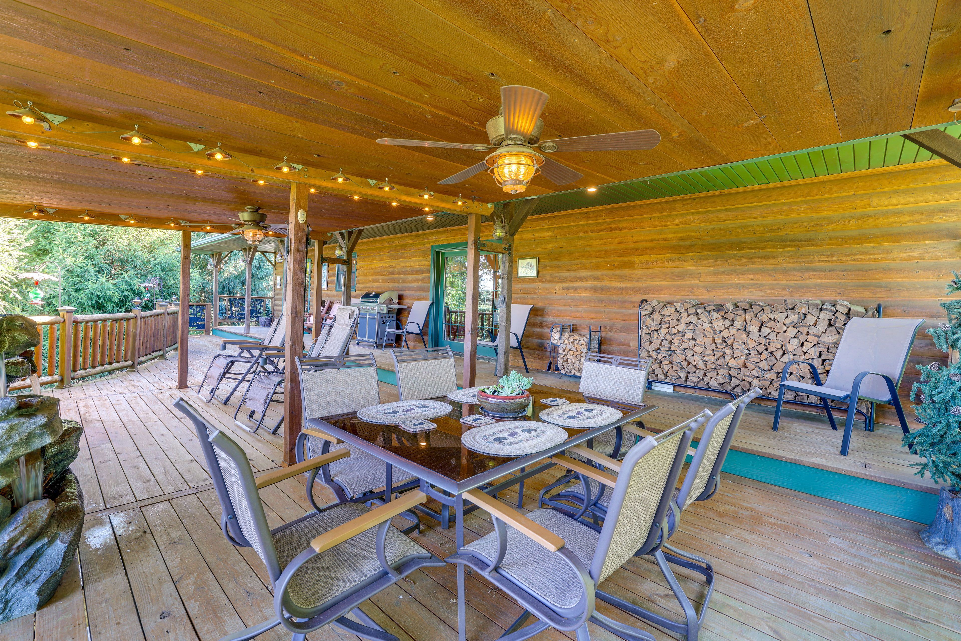 Covered Deck | Outdoor Dining Area | Gas Grill
