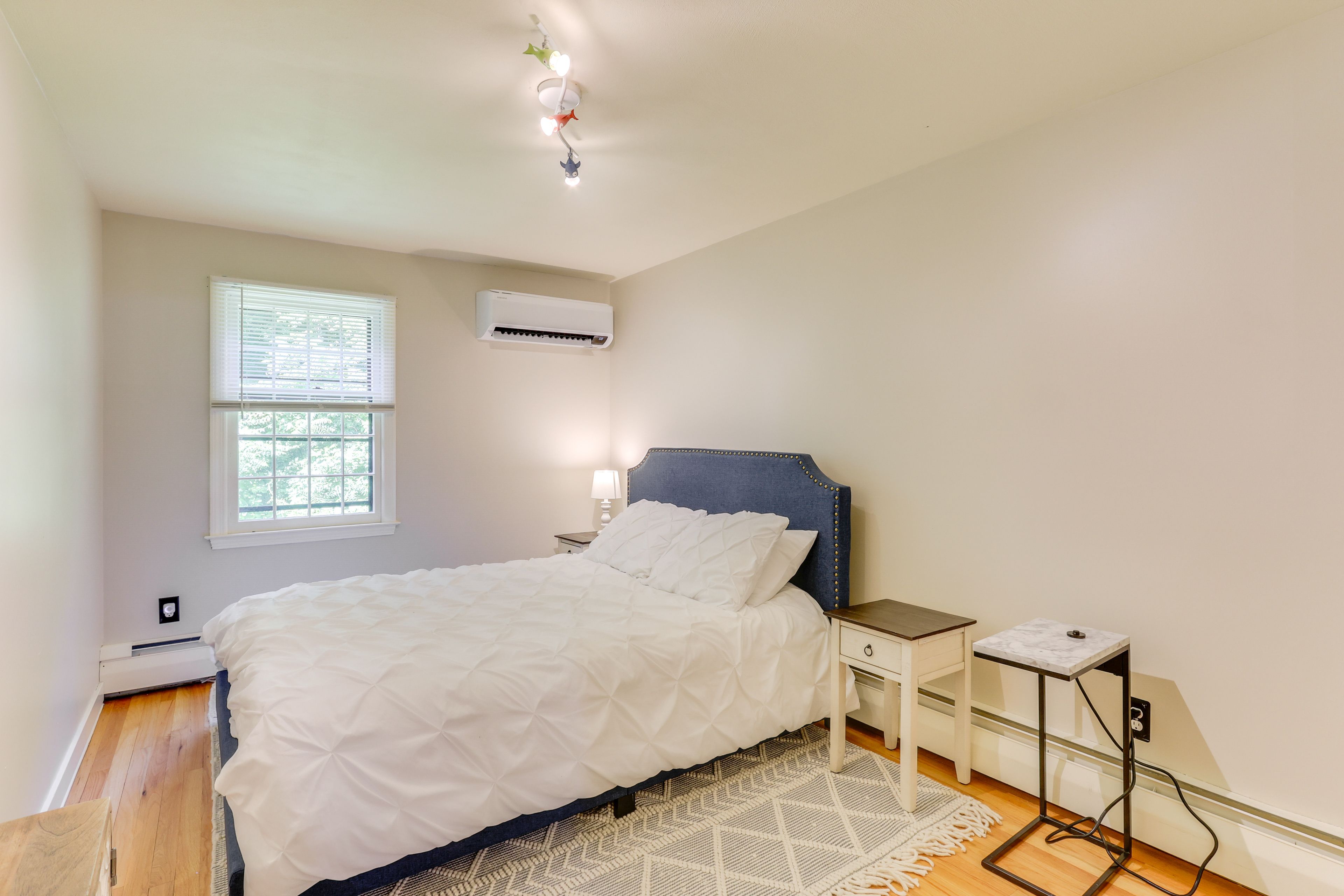 Bedroom 5 | Queen Bed | Upper Level
