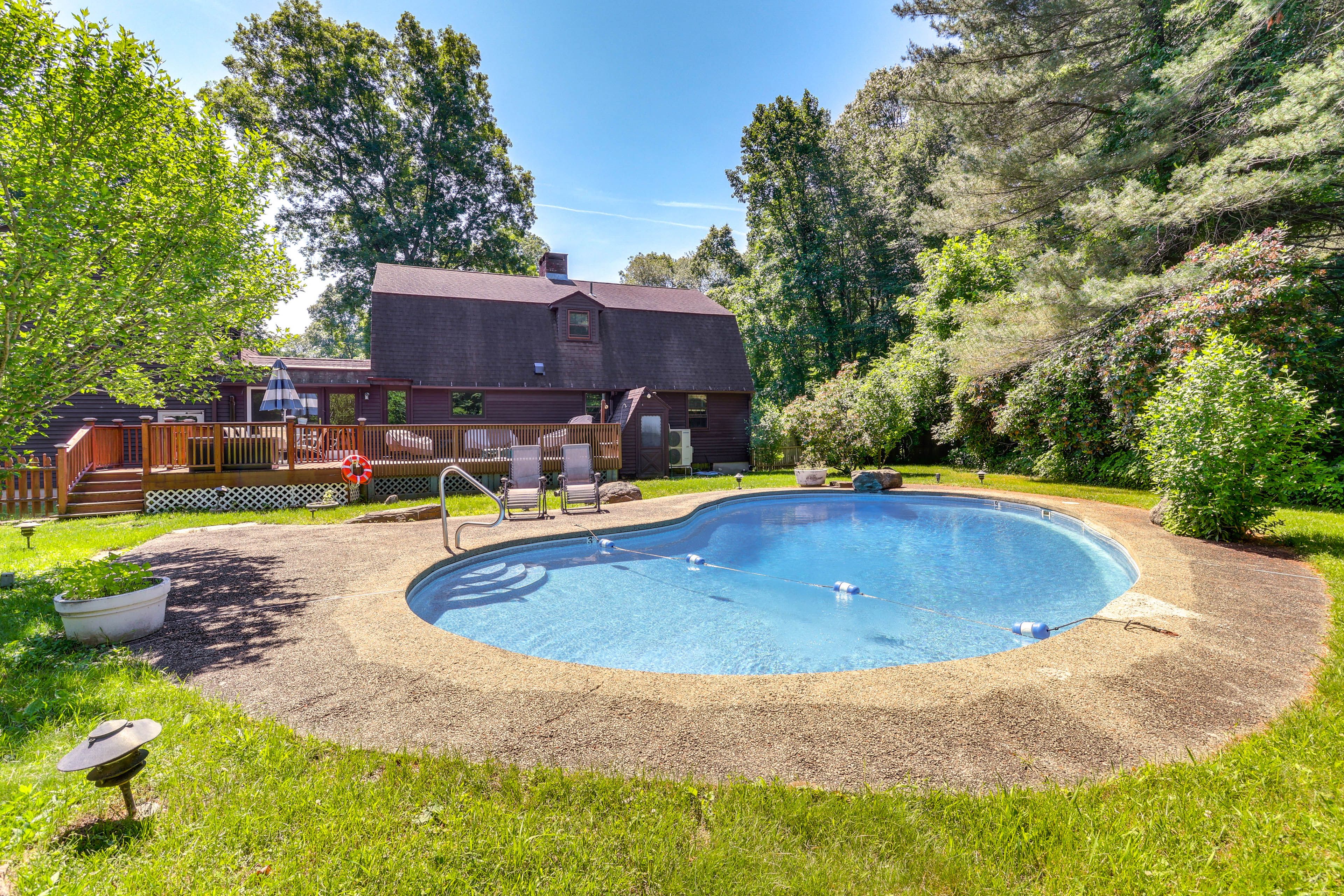 East Haddam Vacation Rental | 5BR | 2BA | 2,522 Sq Ft | Stairs Required