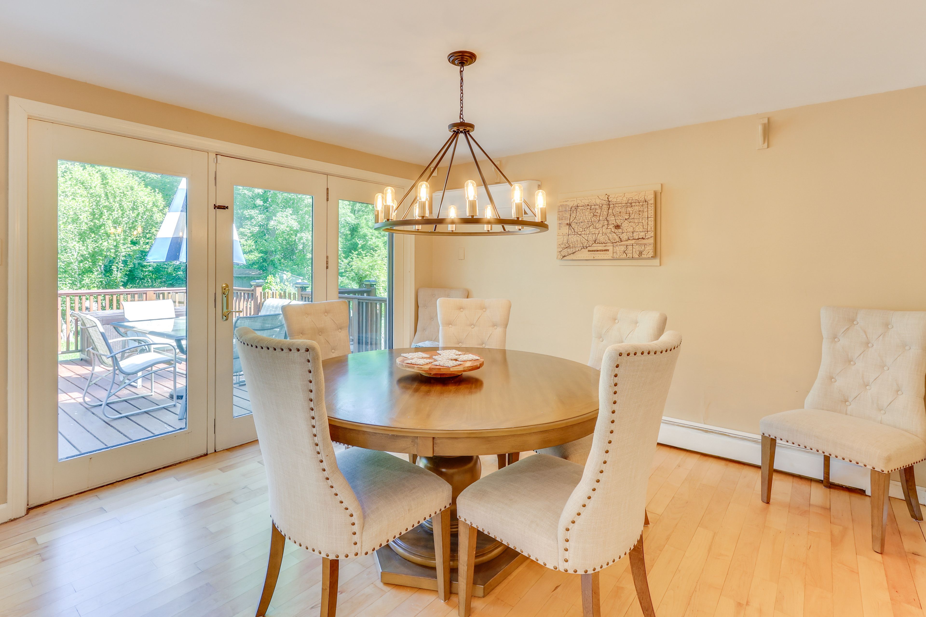 Dining Area | Dishware/Flatware Provided | Main Level