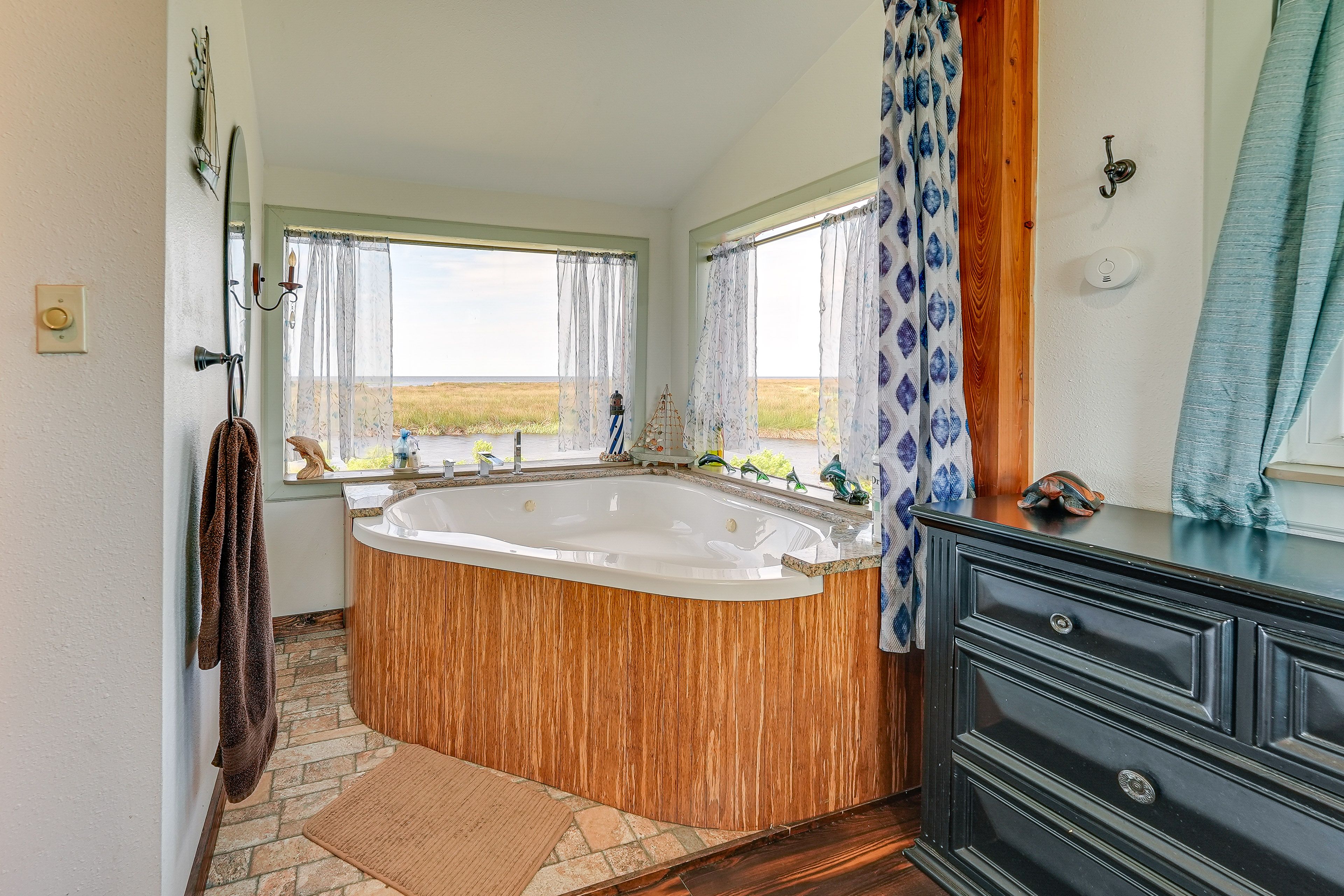 Jetted Tub