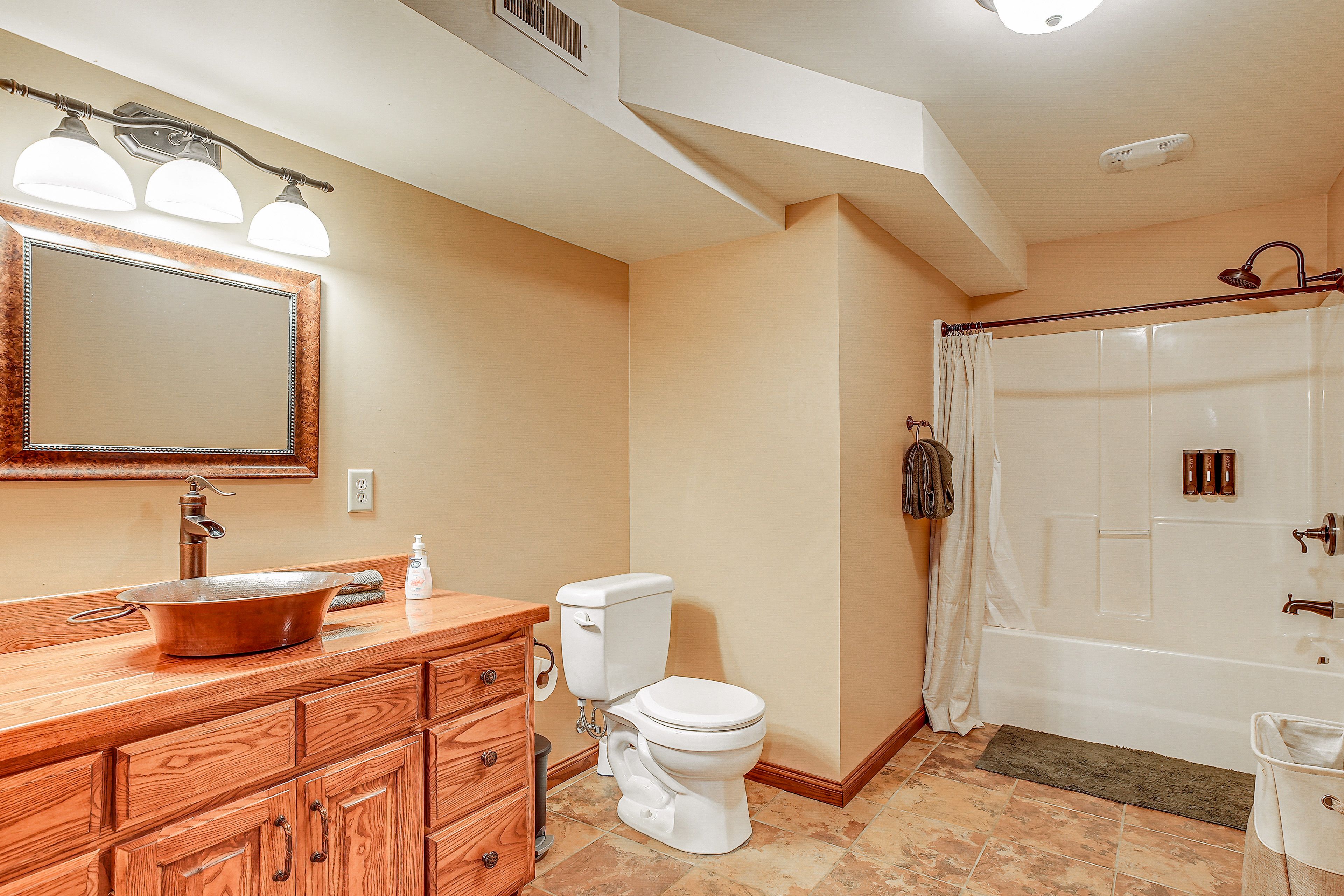 Full Bathroom | Basement