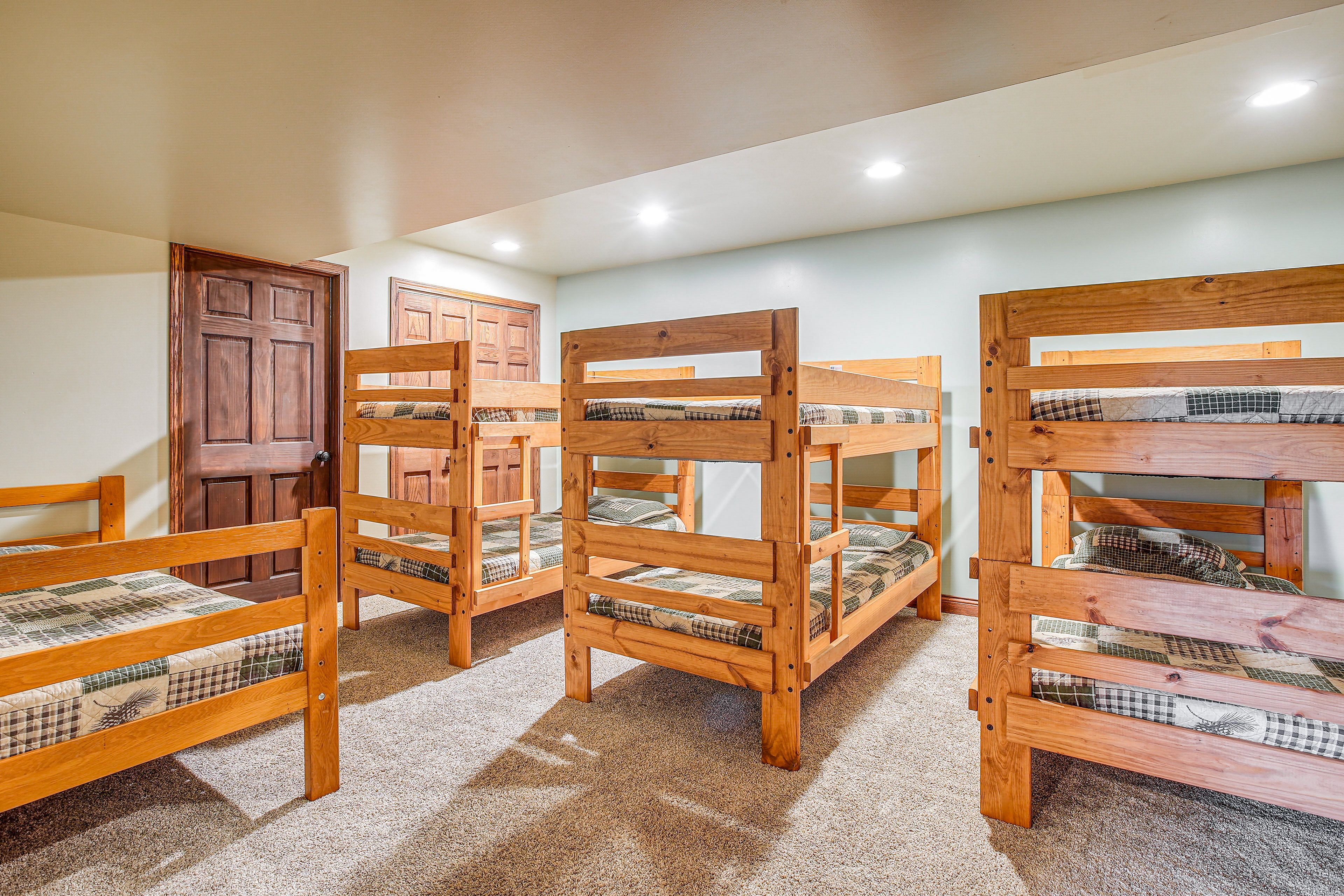Bedroom 4 | Basement | 3 Twin Bunk Beds | Twin Bed