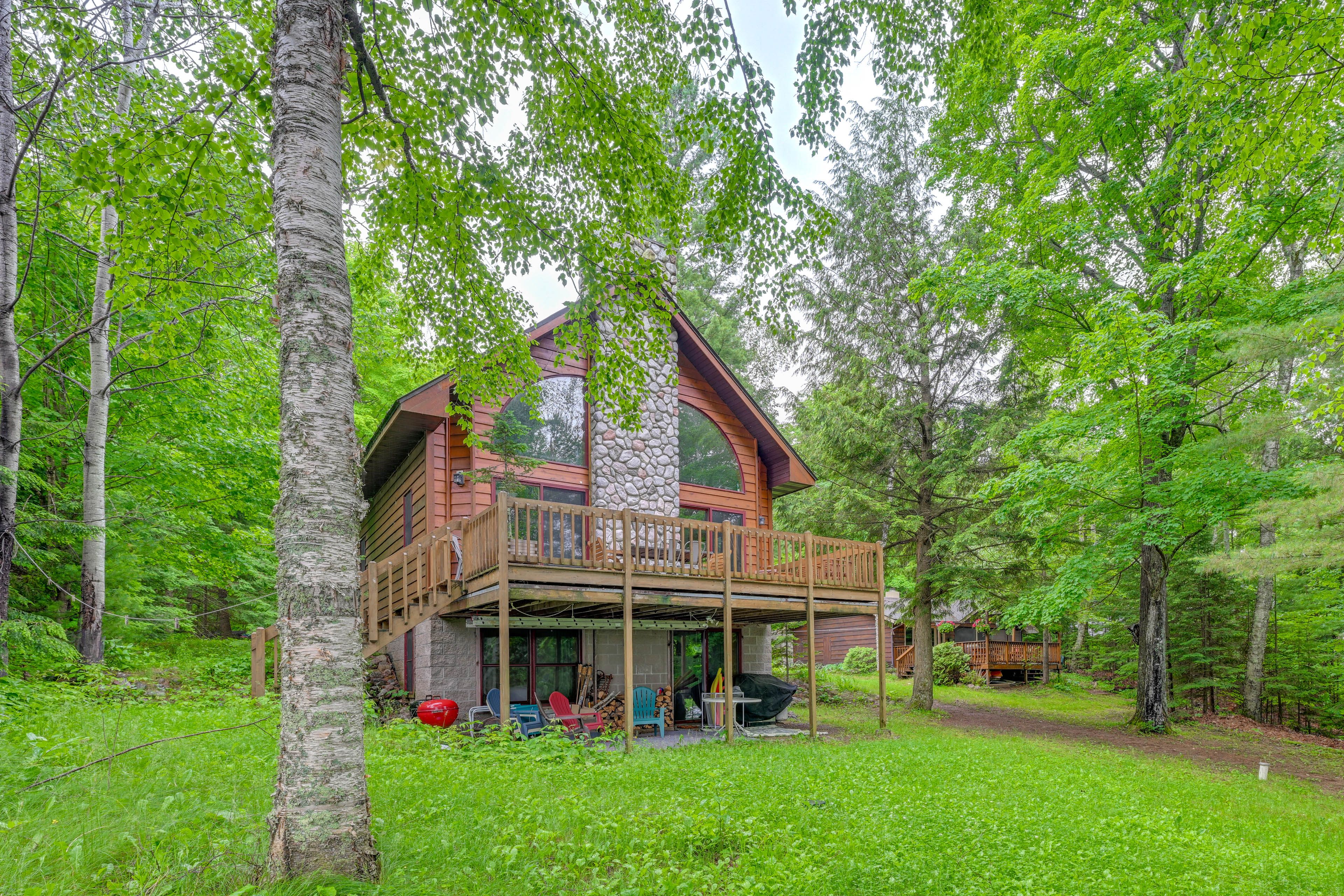 Lac Du Flambeau Vacation Rental | 3BR | 2BA | 1,600 Sq Ft | Stairs Required