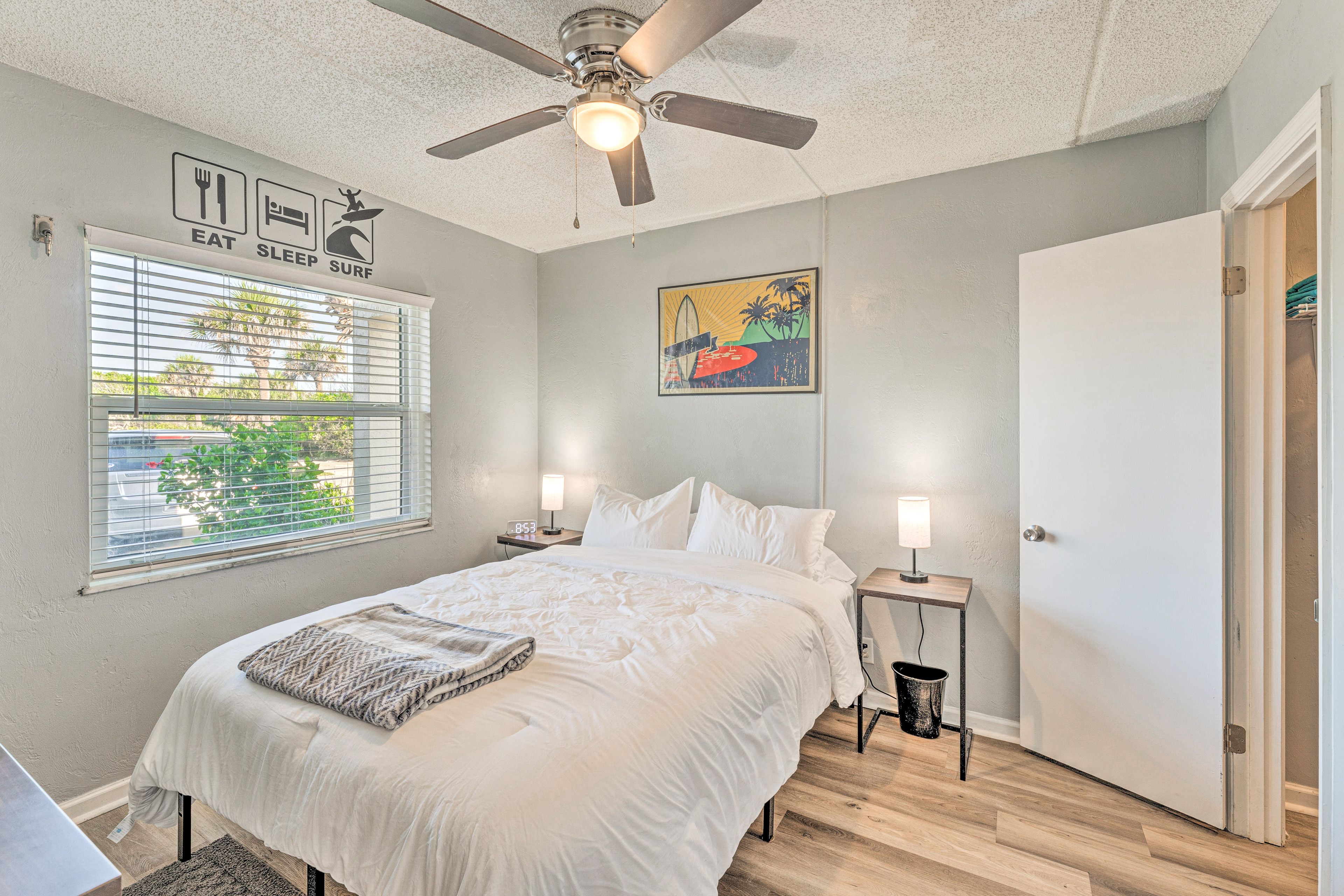 Bedroom 2 | Queen Bed