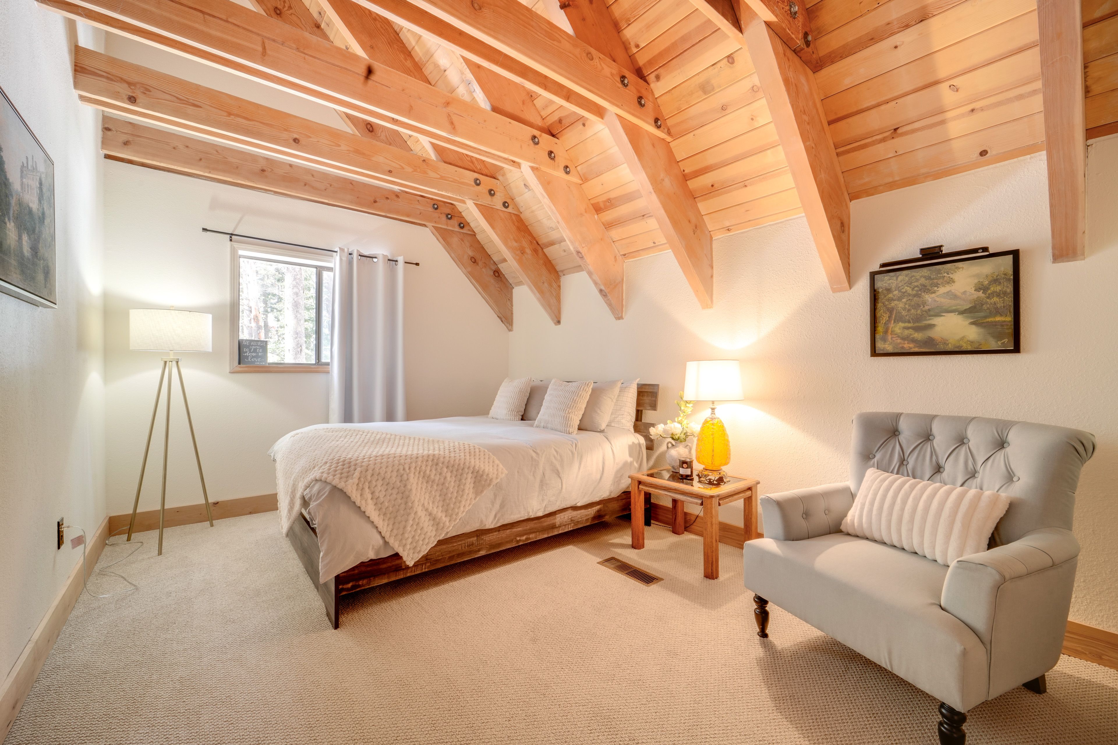 Bedroom 2 | 2nd Floor | Queen Bed | Linens Provided