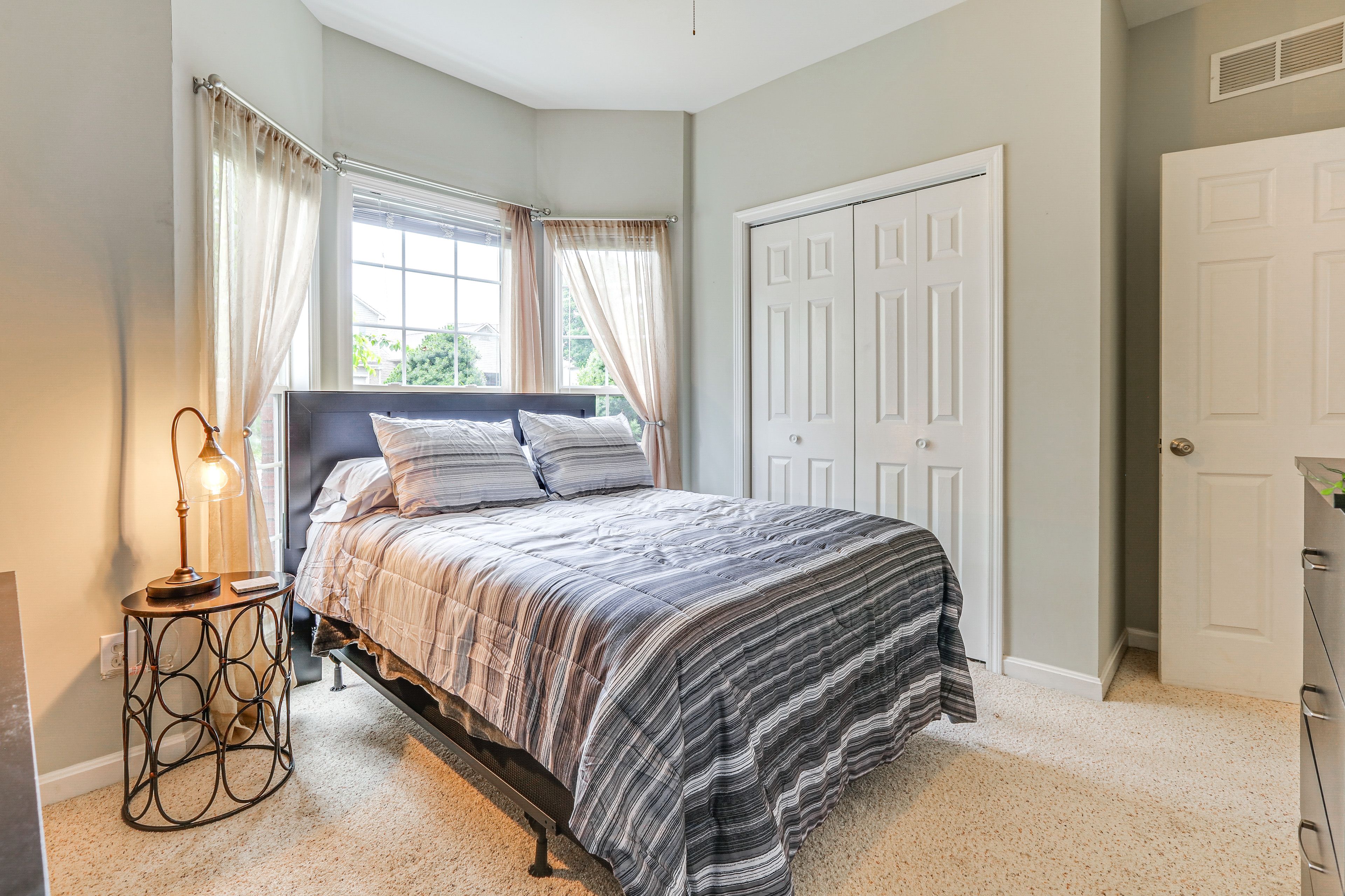 Bedroom 2 | Full Bed | 1st Floor