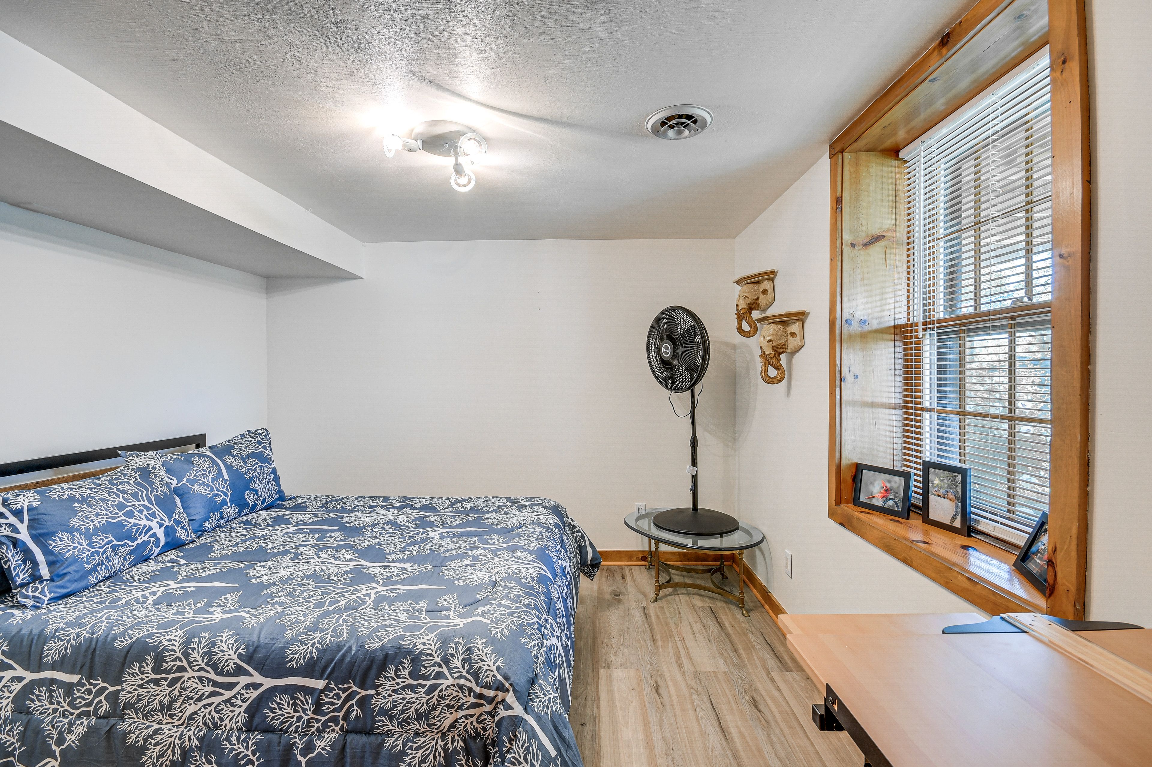 Bedroom 3 | Queen Bed | Lower Level