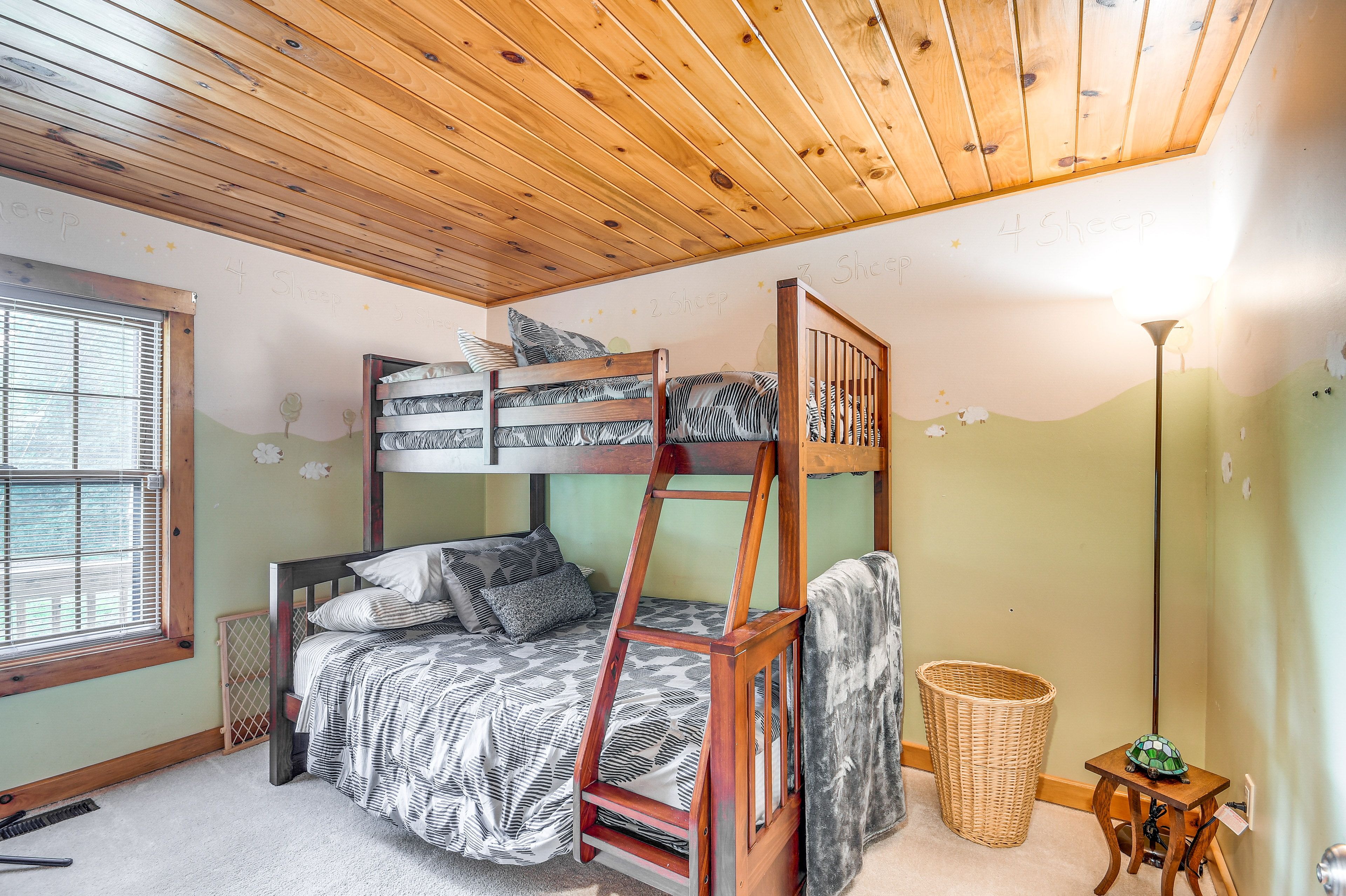 Bedroom 2 | Twin/Full Bunk Bed | Upper Level