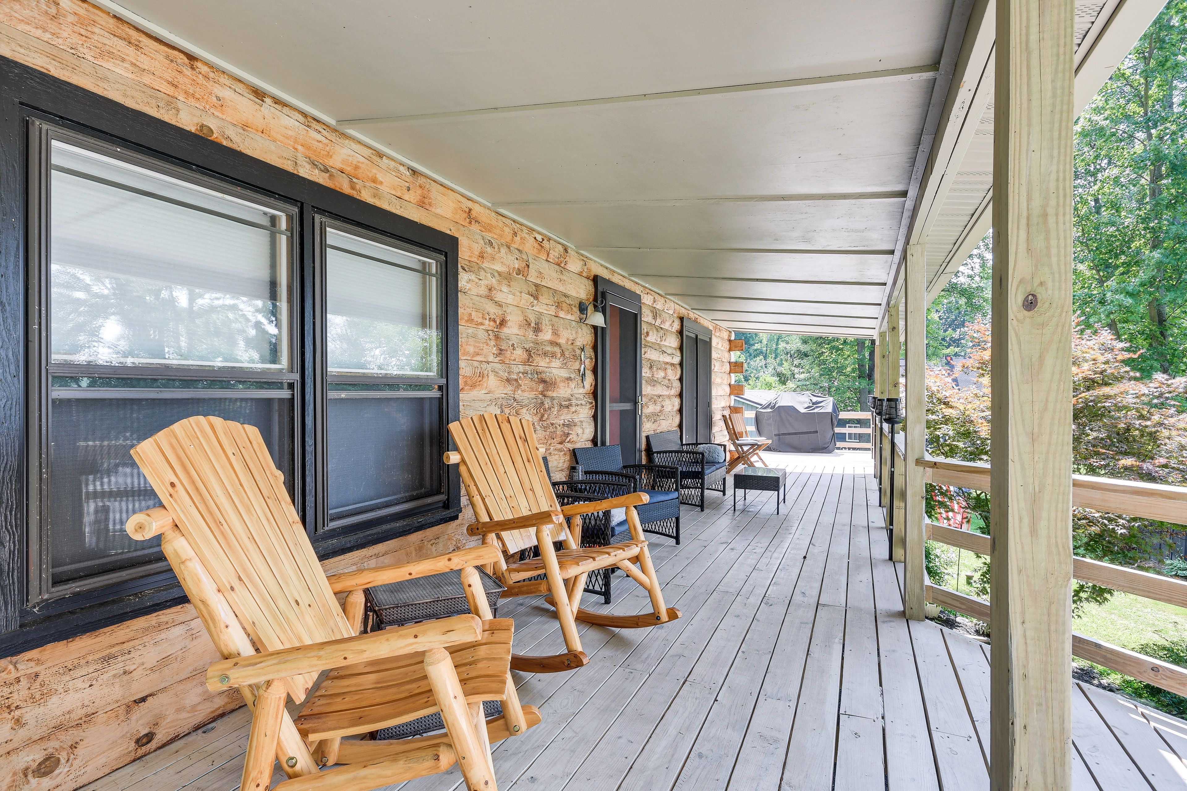 Wraparound Deck