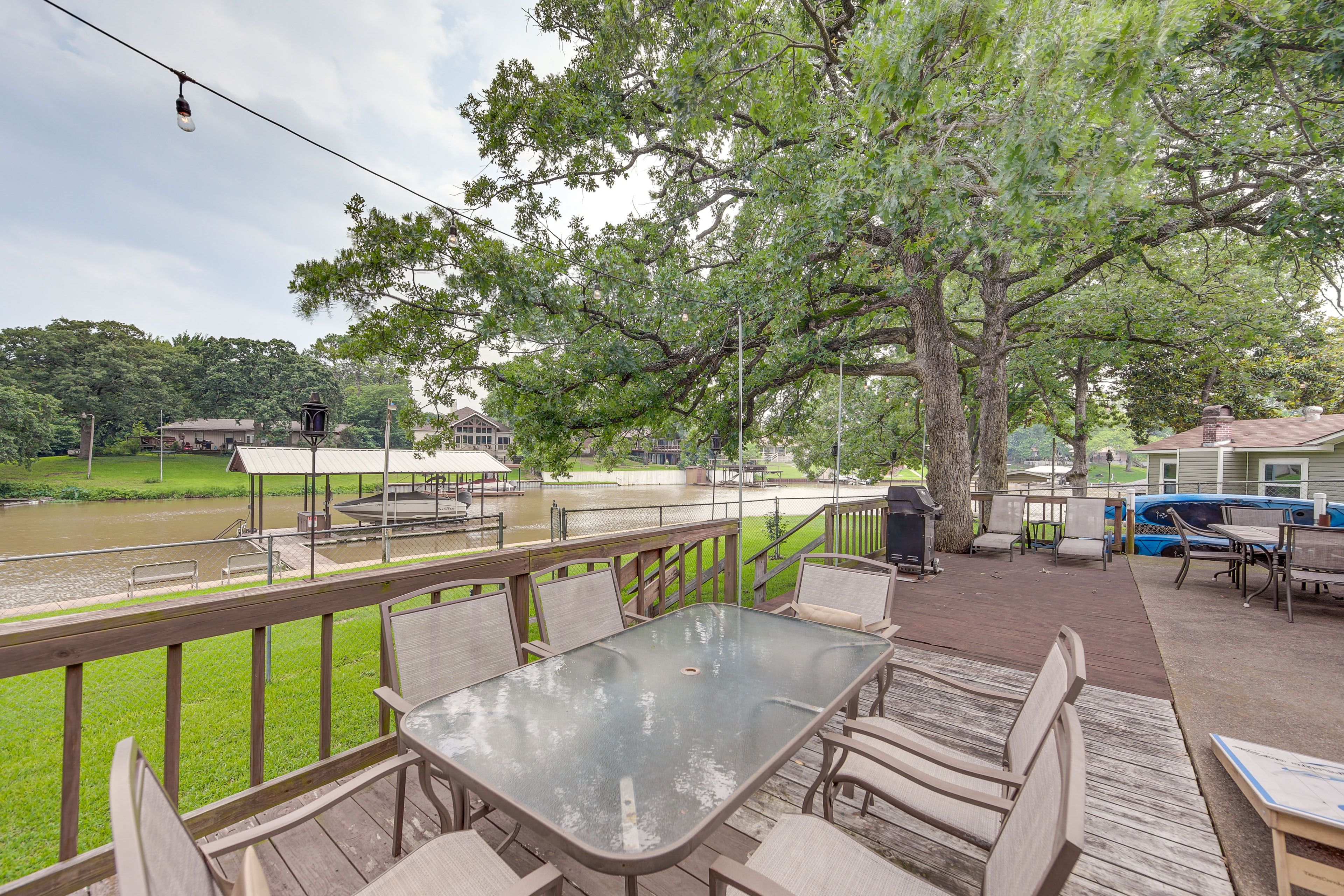 Private Deck | Outdoor Dining Area | Grill
