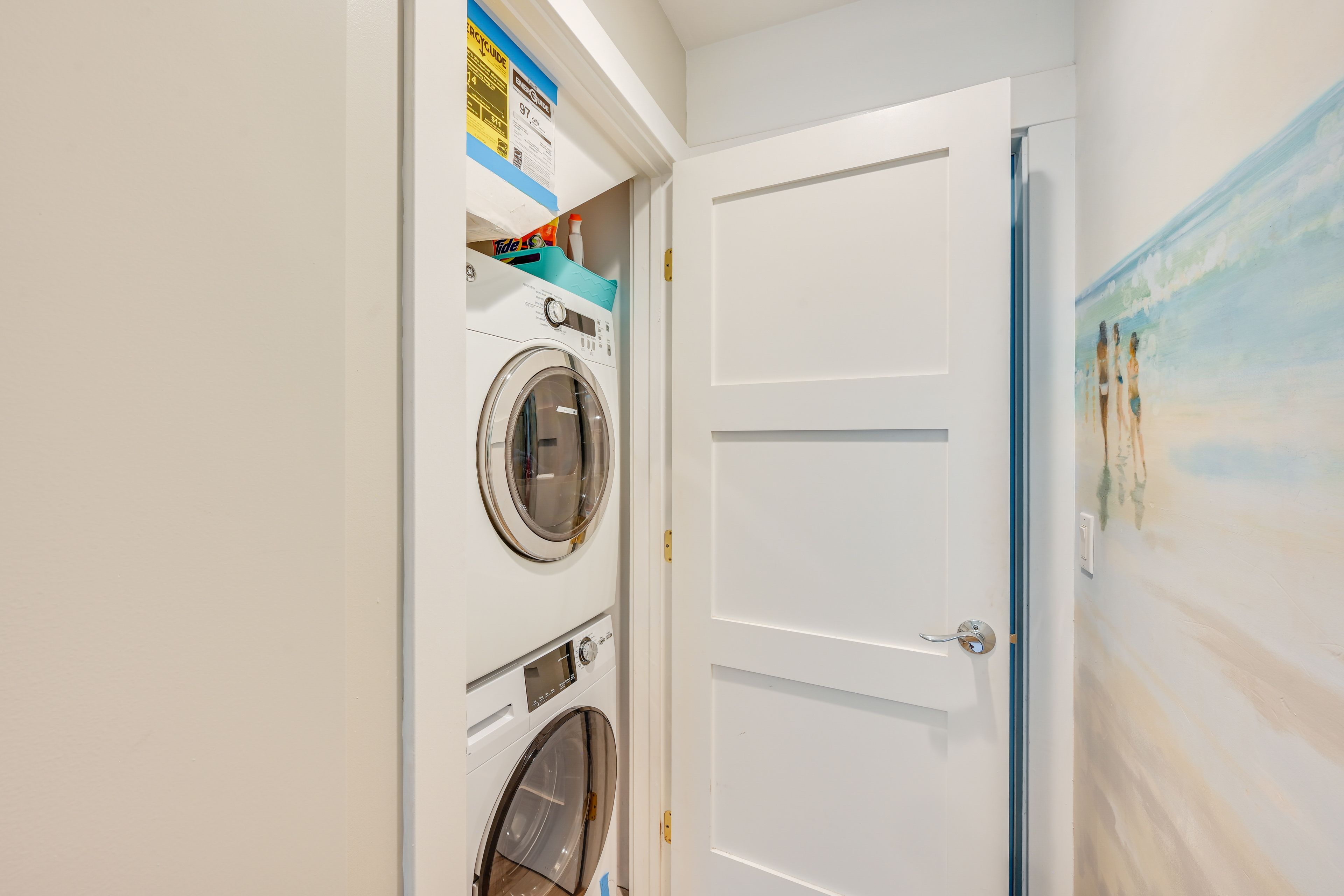 Washer/Dryer (Detergent Provided) | 1st Floor