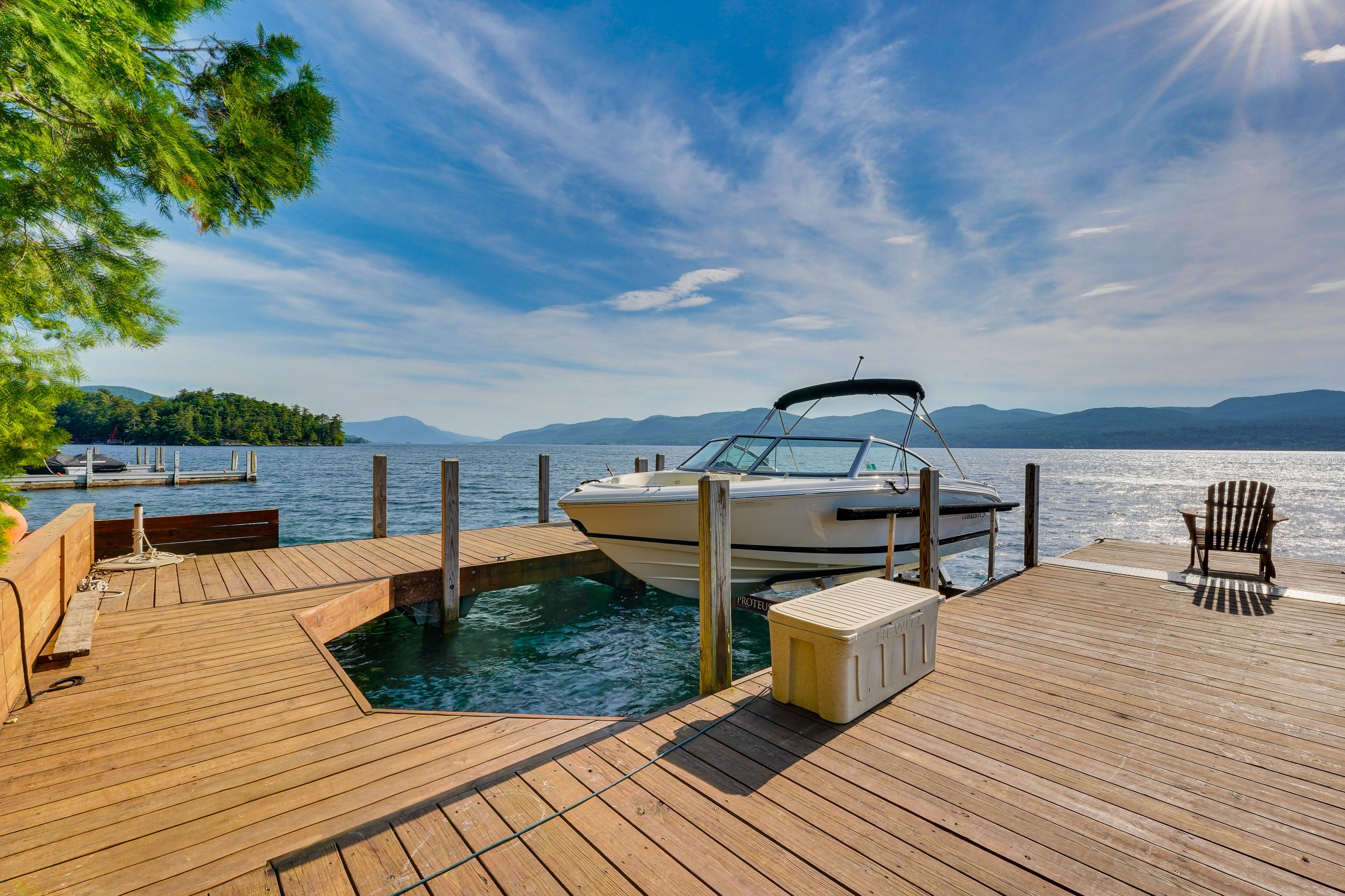 Private Boat Dock & Boat Lift