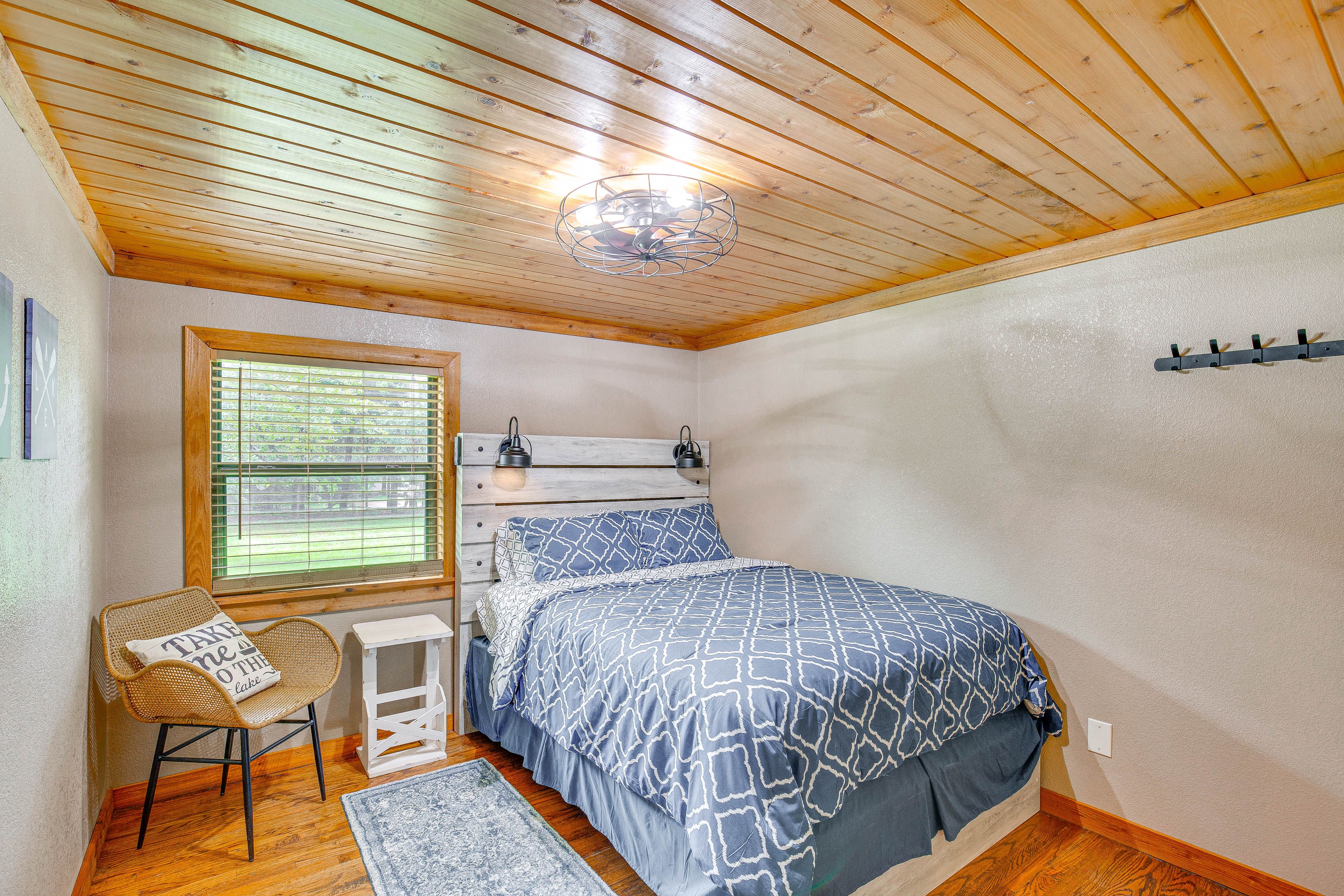 Bedroom 2 | Queen Bed | Linens Provided
