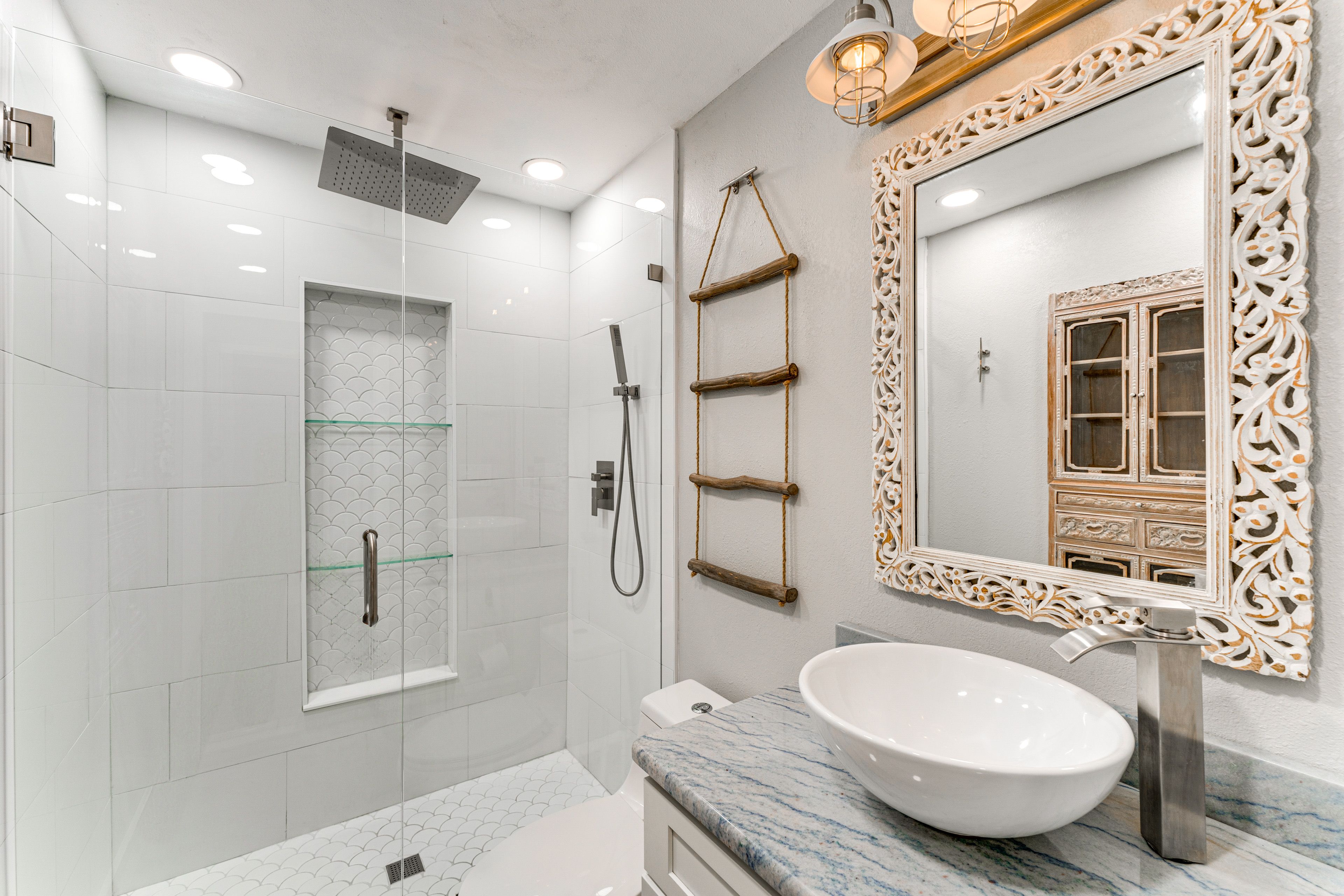 En-Suite Bathroom