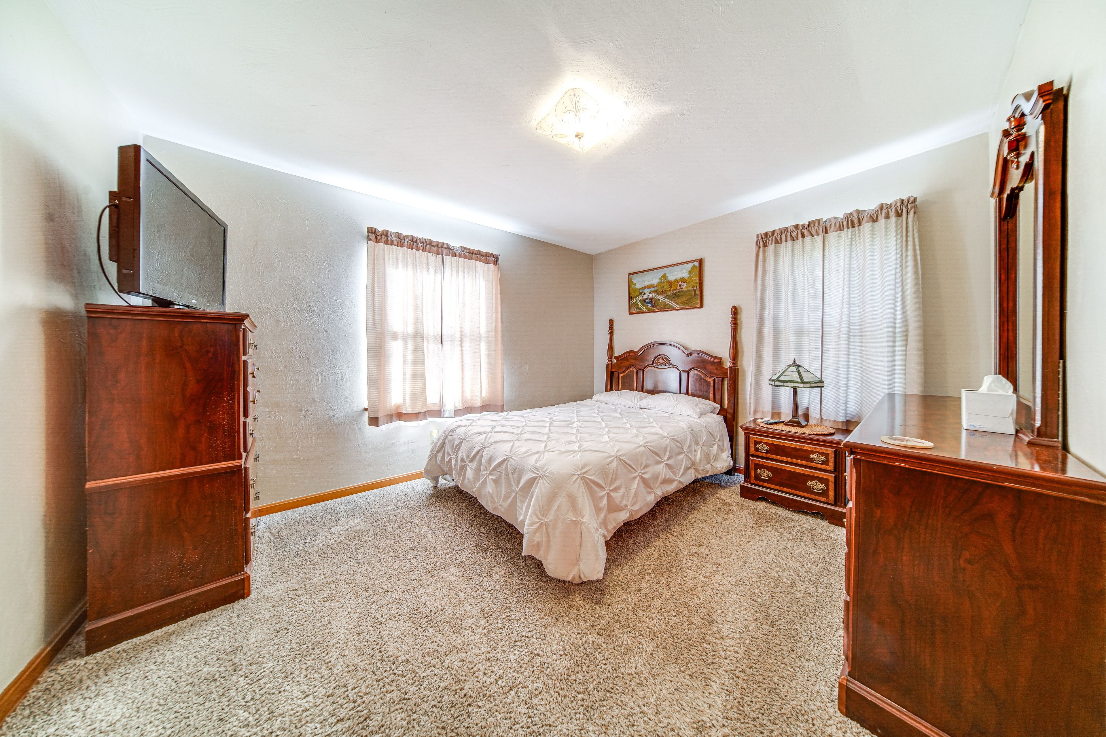 Bedroom 1 | Full Bed | Linens Provided
