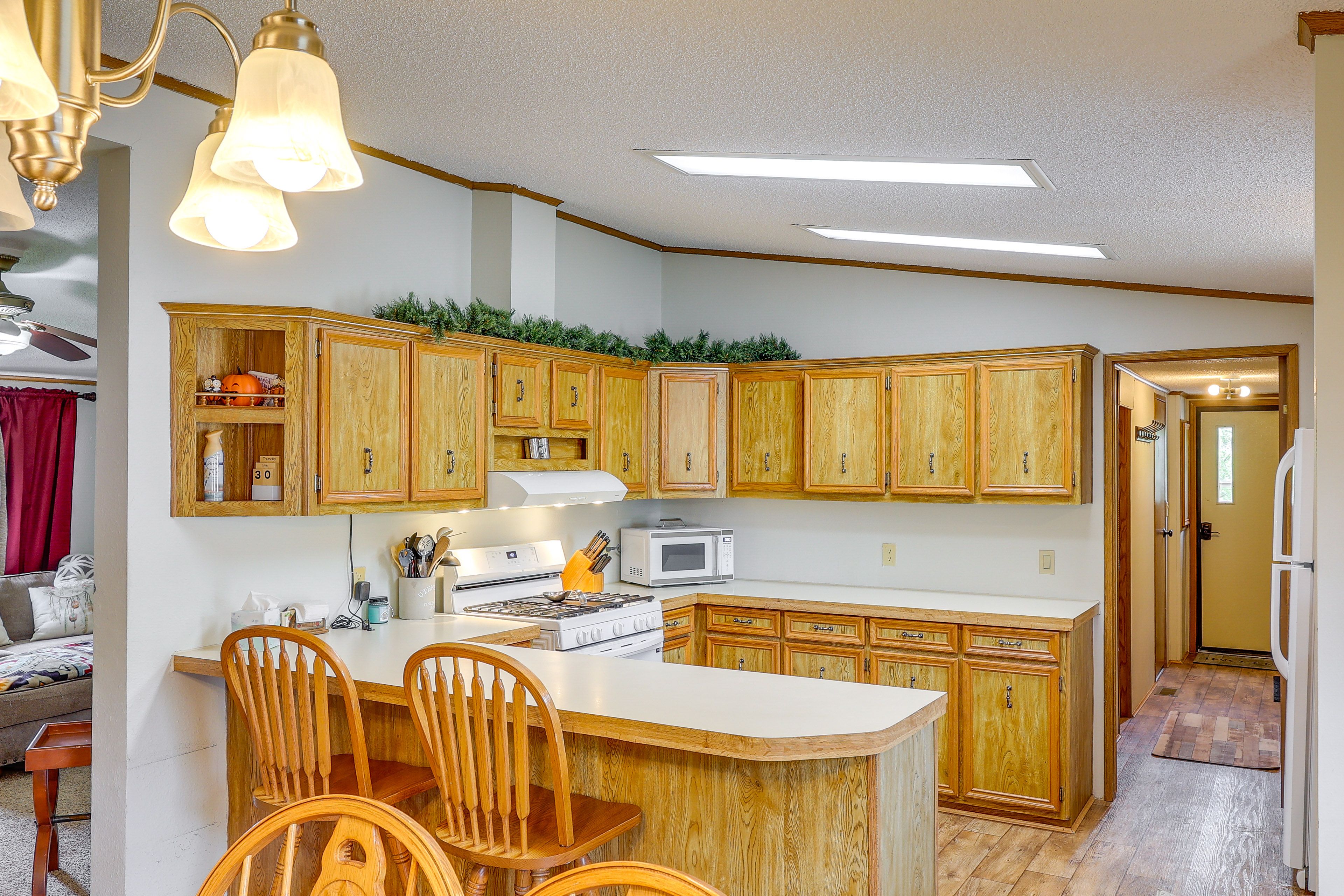 Kitchen | Dishwasher | Spices | Combo Drip/Single-Serve Keurig Coffee Maker