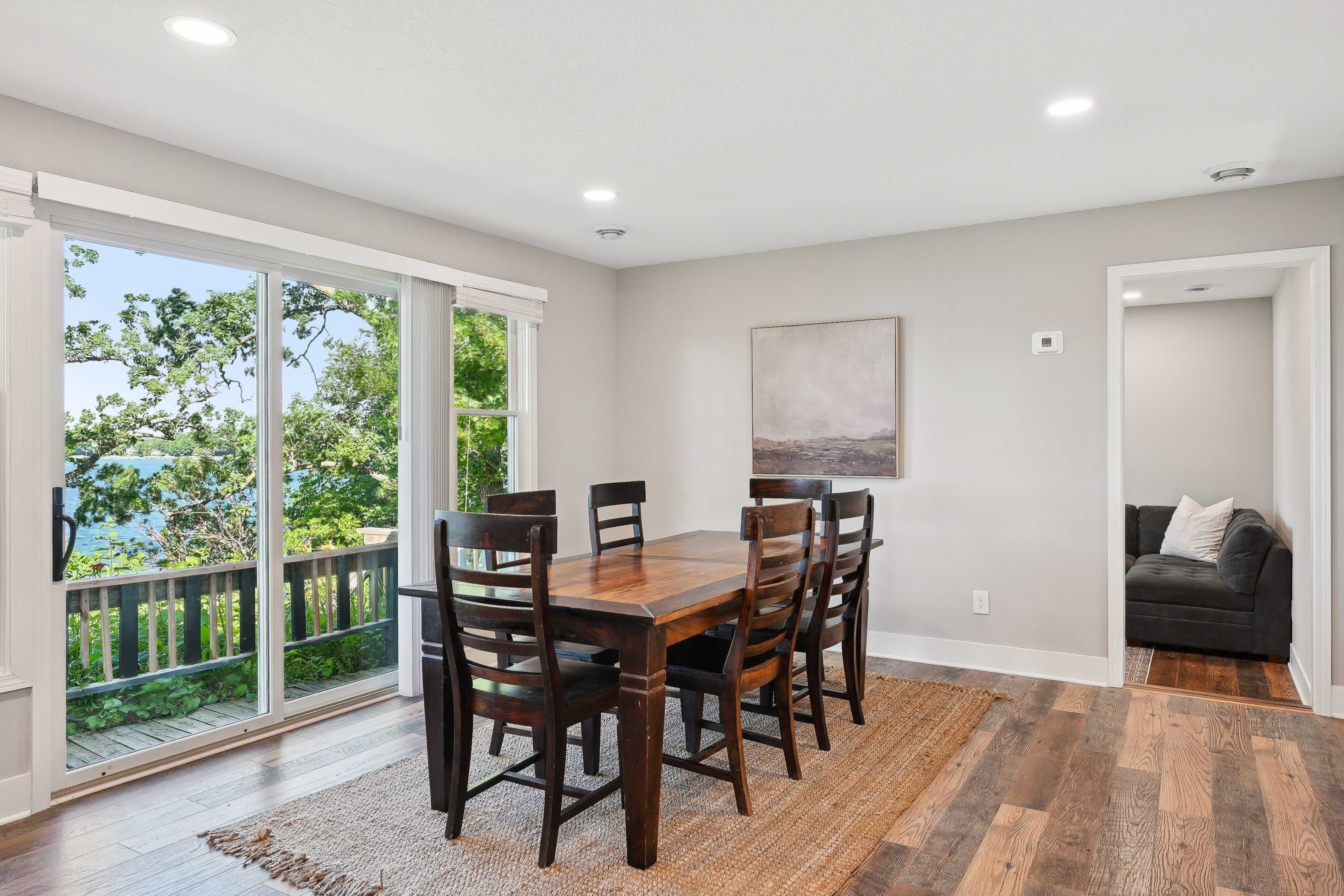 Cabin 1 | Dining Area