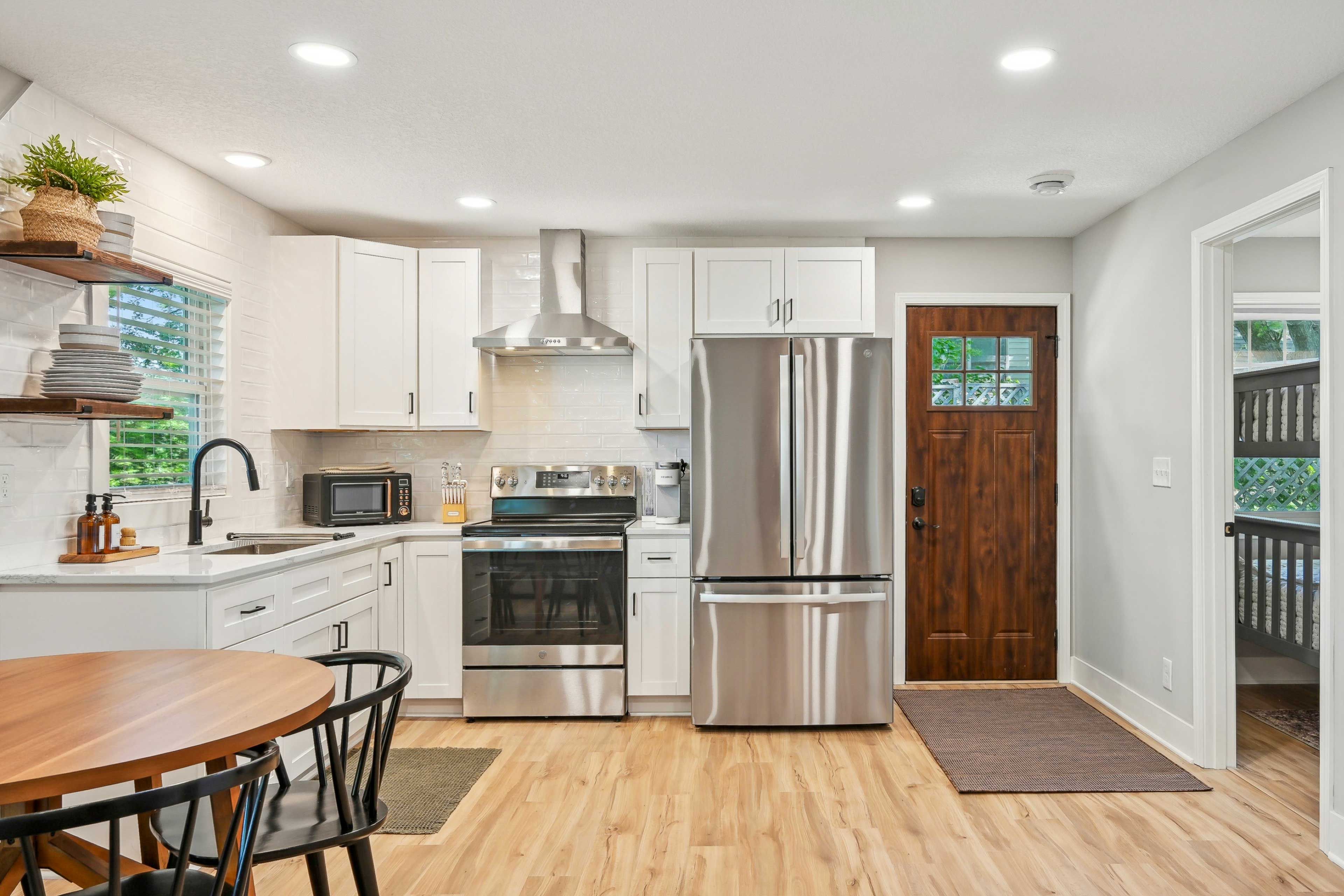 Cabin 2 | Kitchen