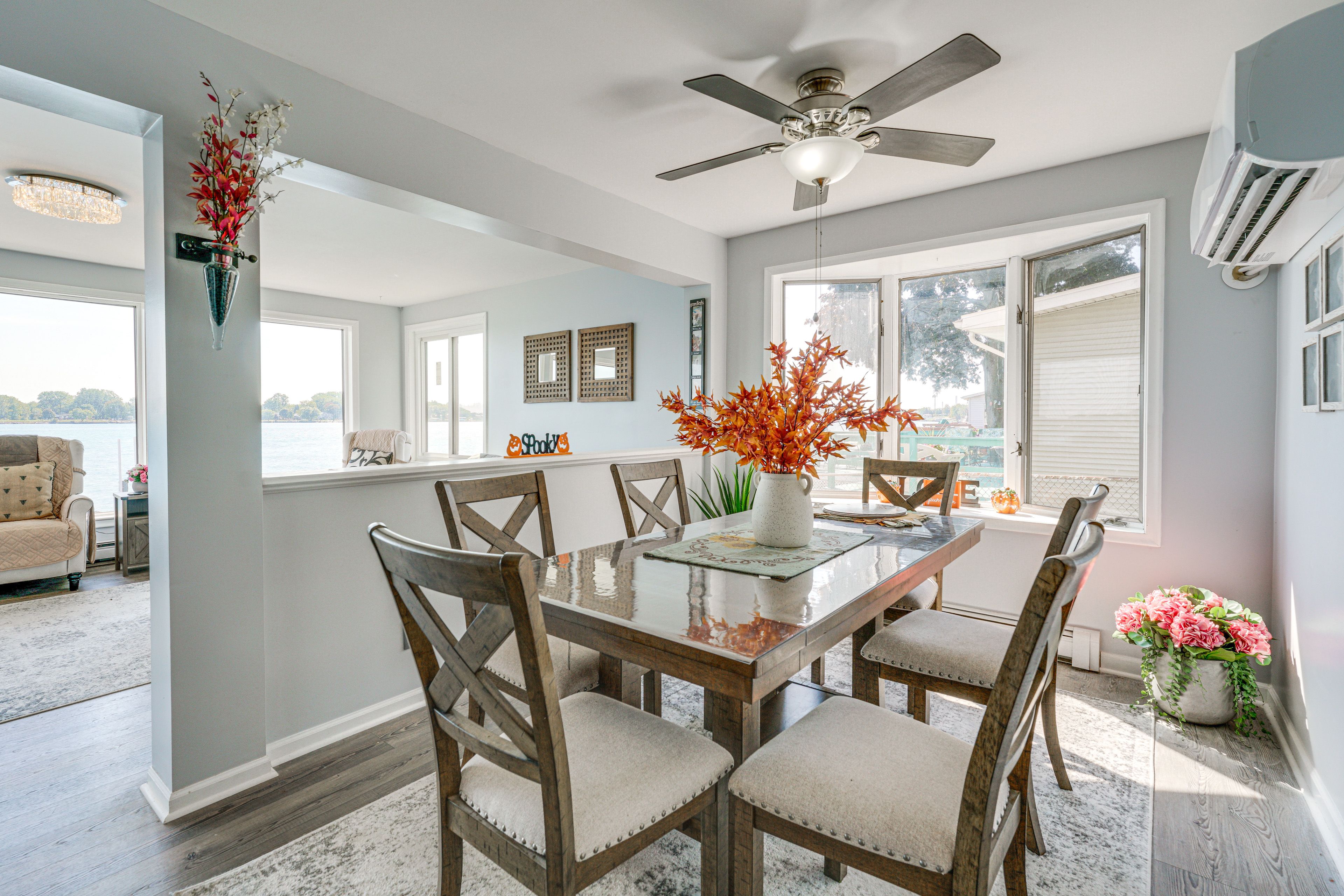 Formal Dining Table | Dishware/Flatware | Main Floor