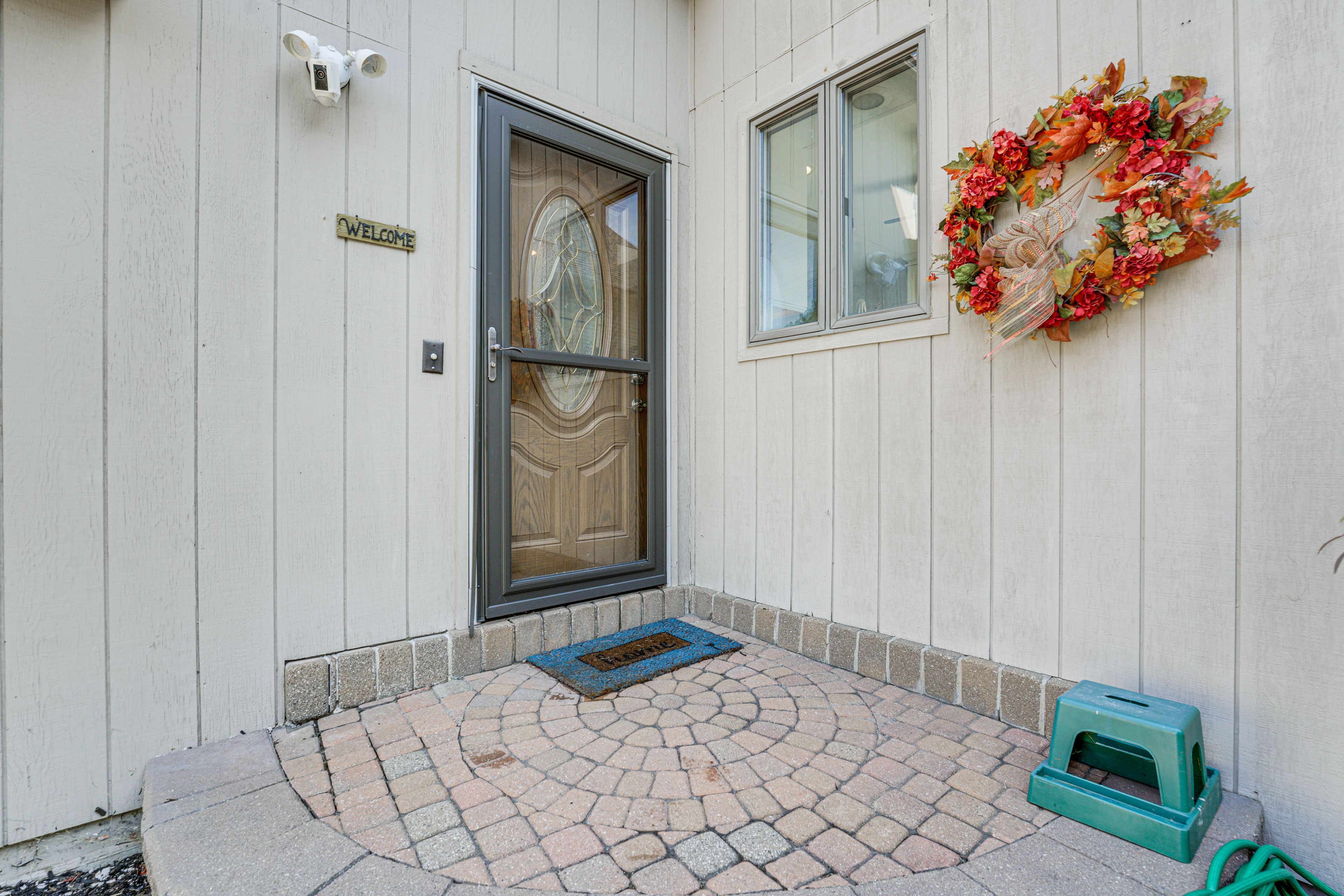 House Exterior | Keyless Entry