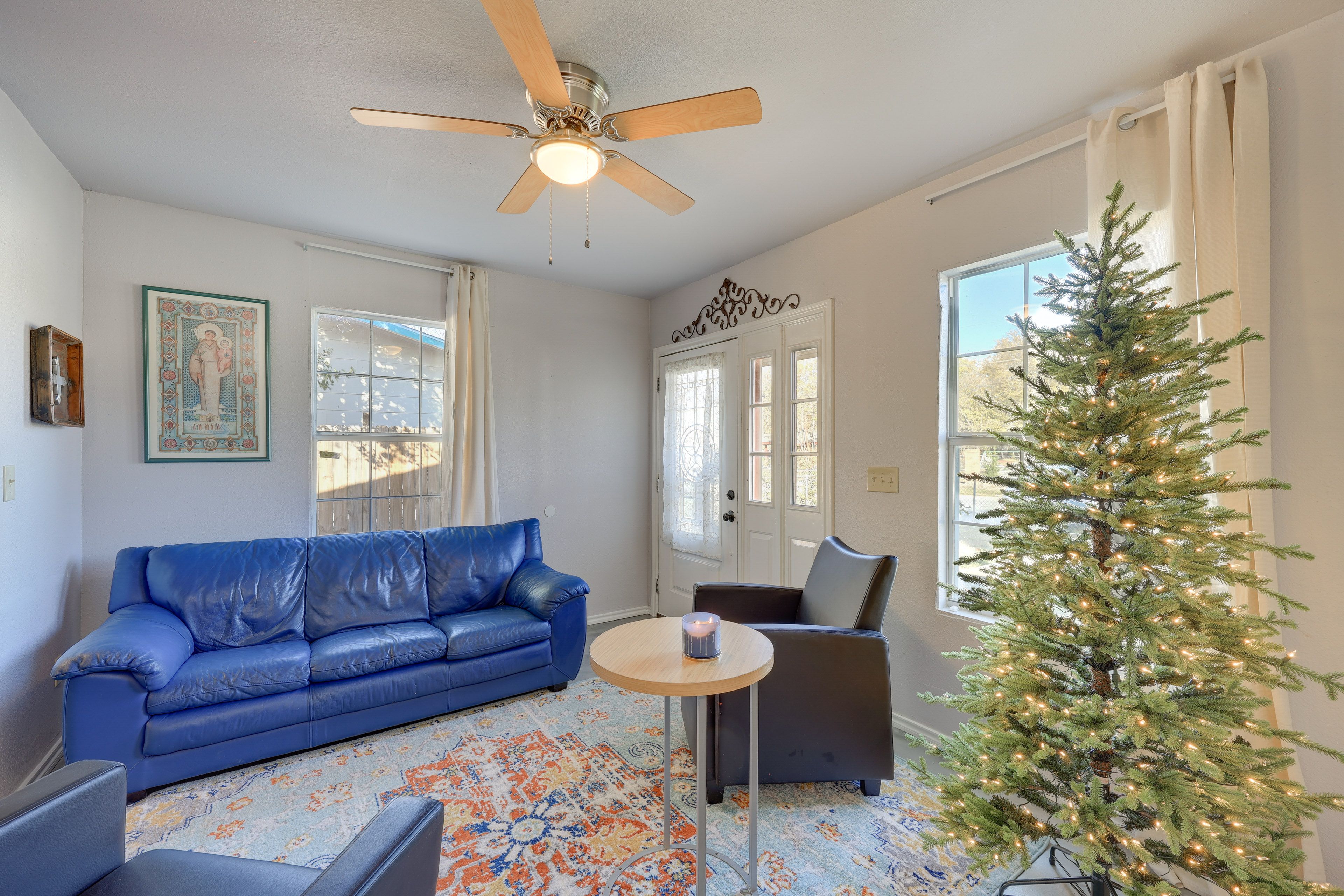 San Antonio Vacation Rental | 3BR | 2BA | 1,343 Sq Ft | Step to Enter