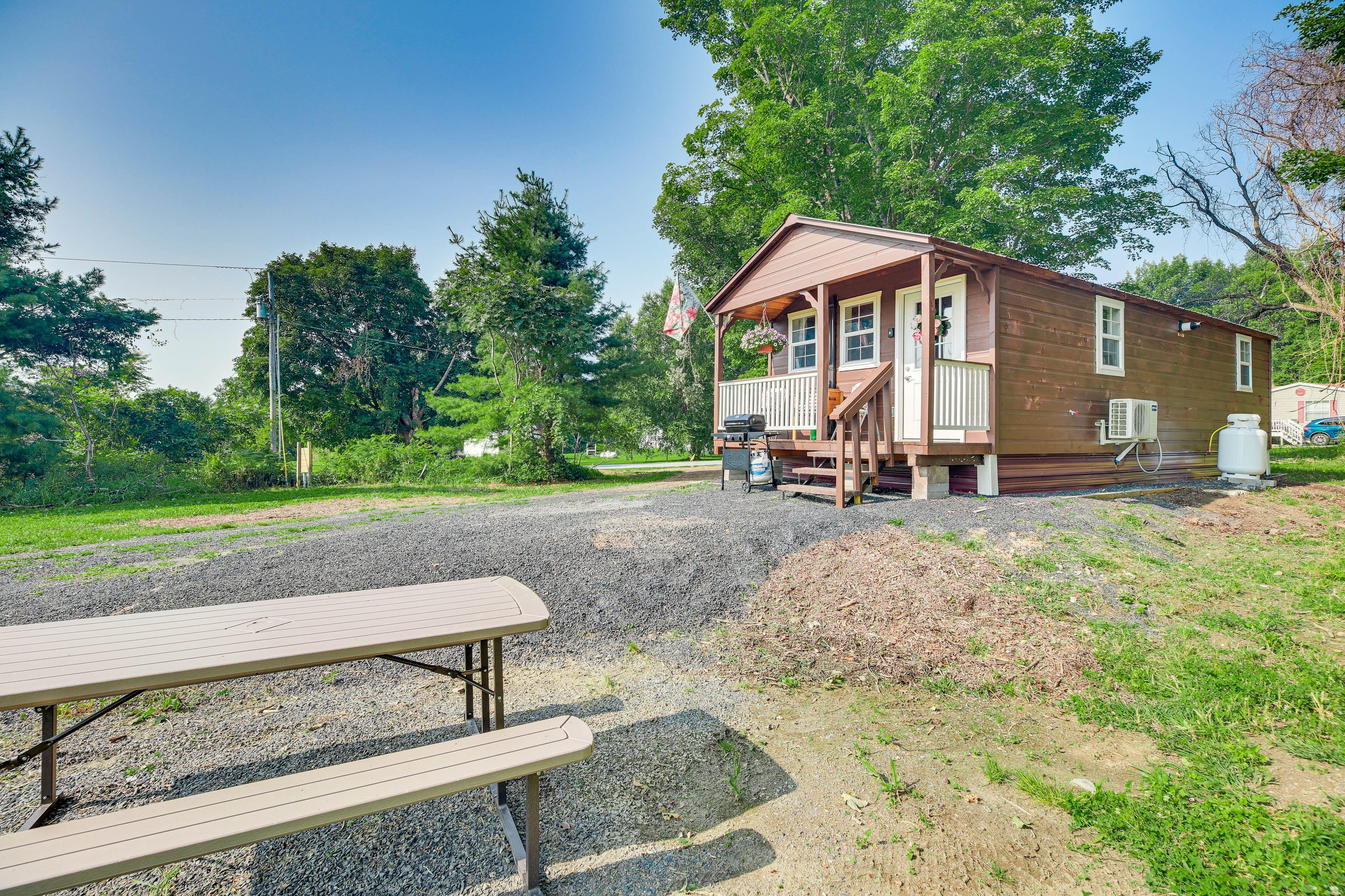 Yard | Gas Grill (Propane Provided) | Fire Pit (Wood Provided)