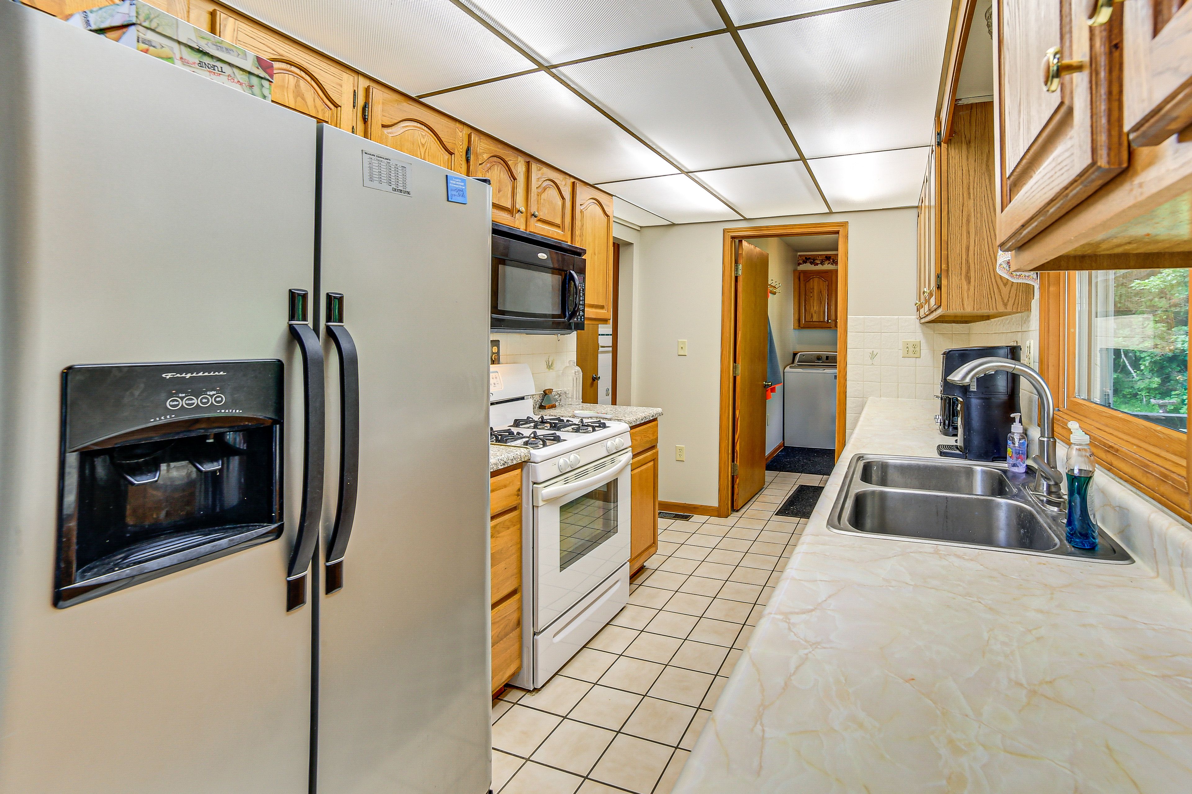 Kitchen | 1st Floor | Cooking Basics | Toaster
