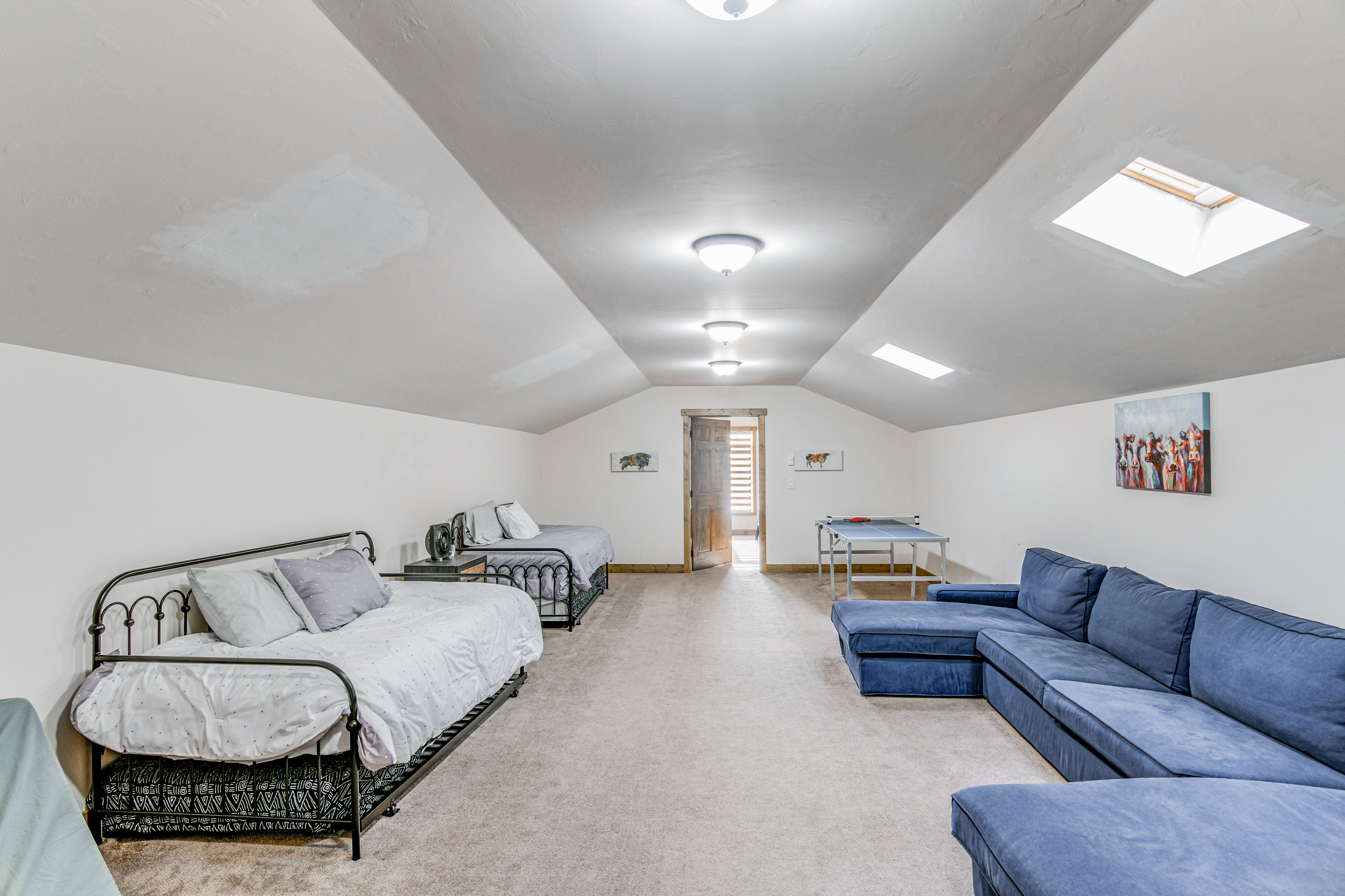 Upstairs Living Area | 2 Twin Daybeds w/ Twin Trundles | Ping-Pong Table