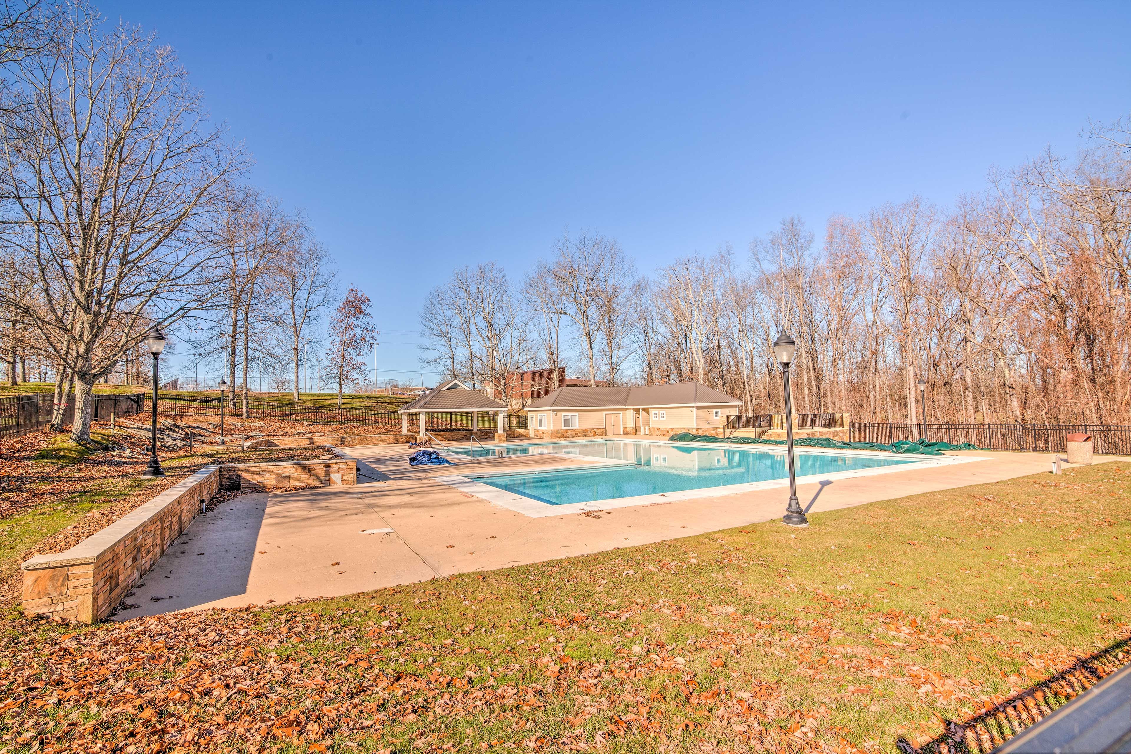 Community Amenities | Lakeshore Terrace