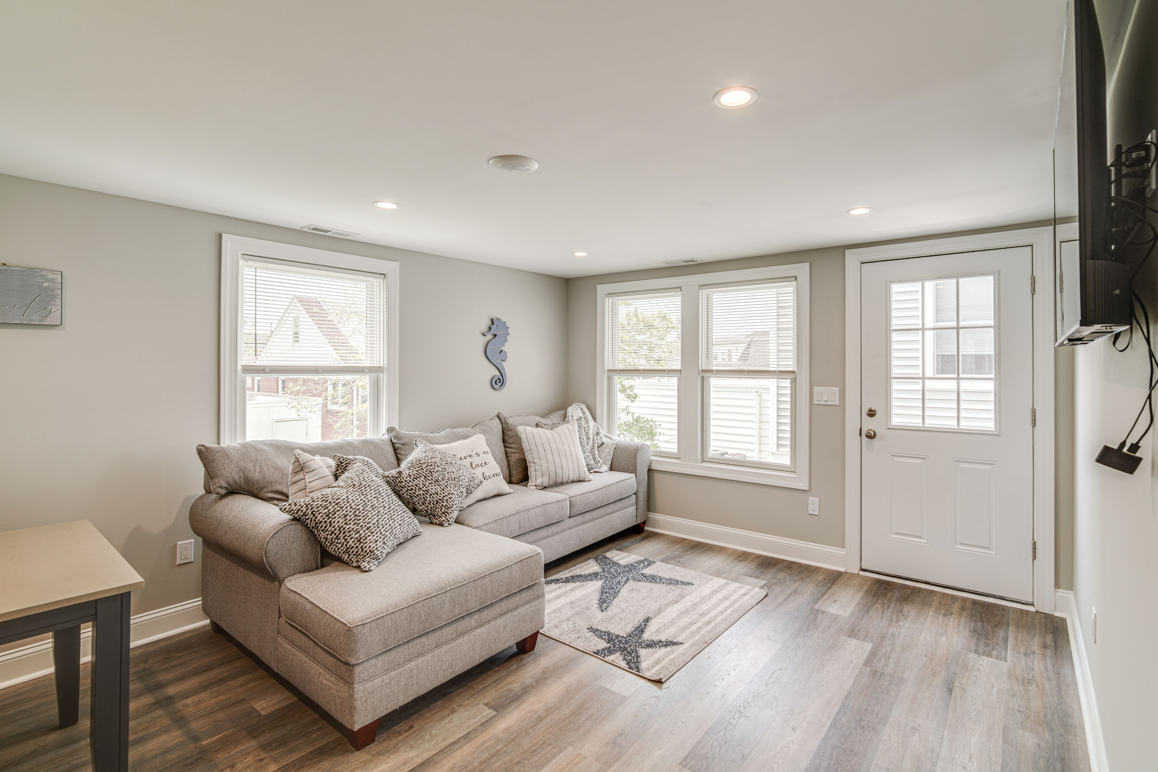 Living Room | Smart TV