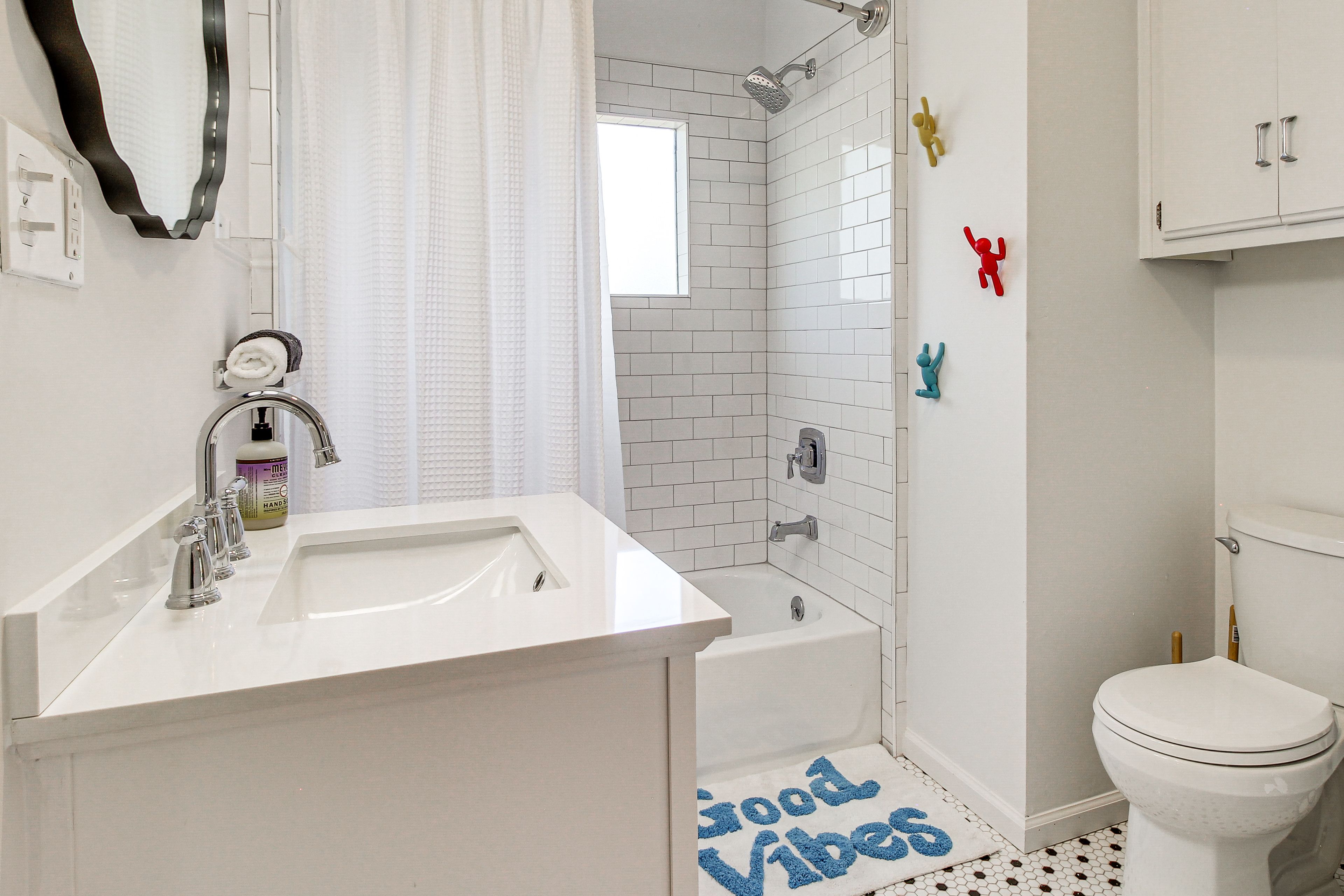 Full Bath | Towels