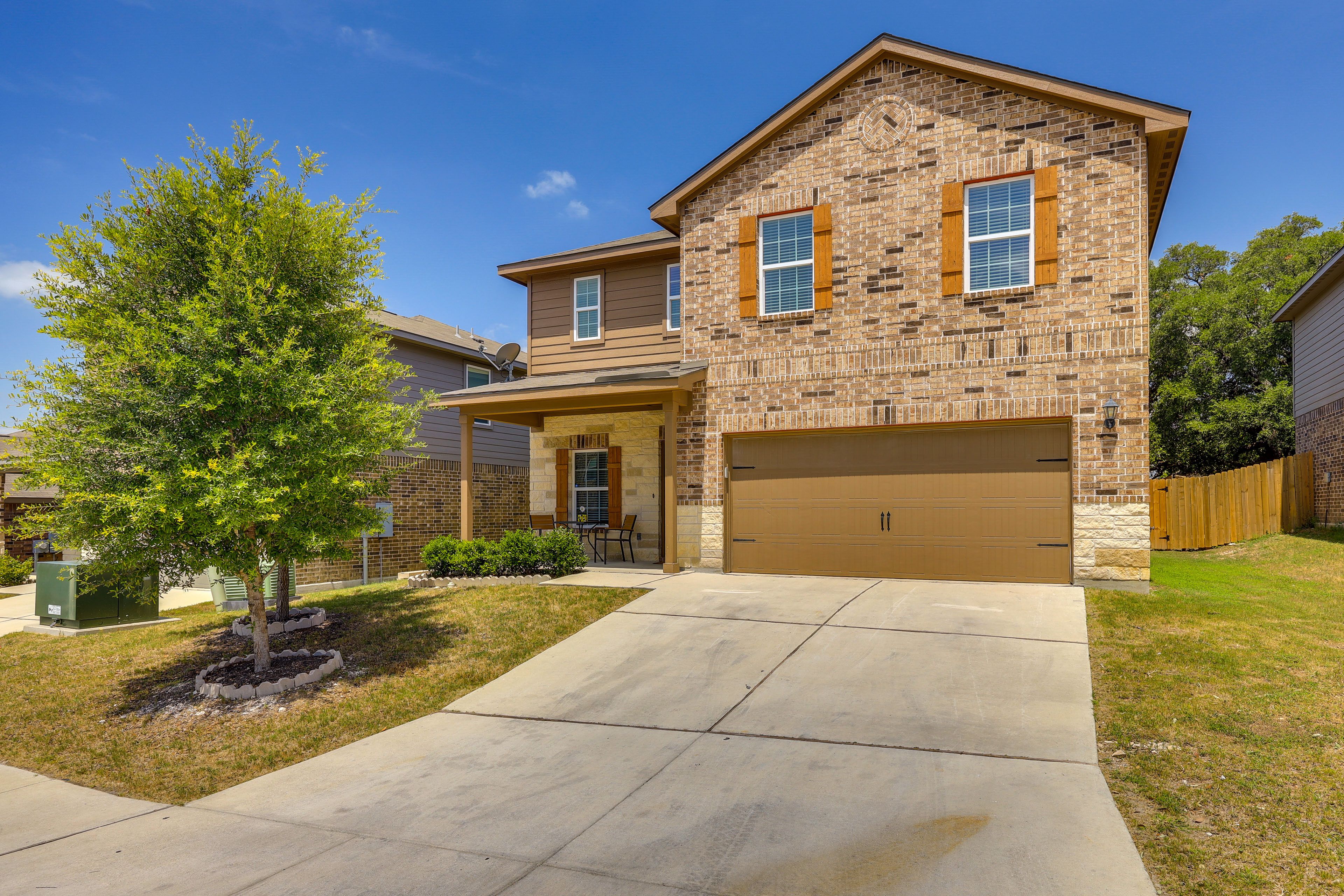 Home Exterior | Parking | Garage (2 Vehicles) | Free Street Parking
