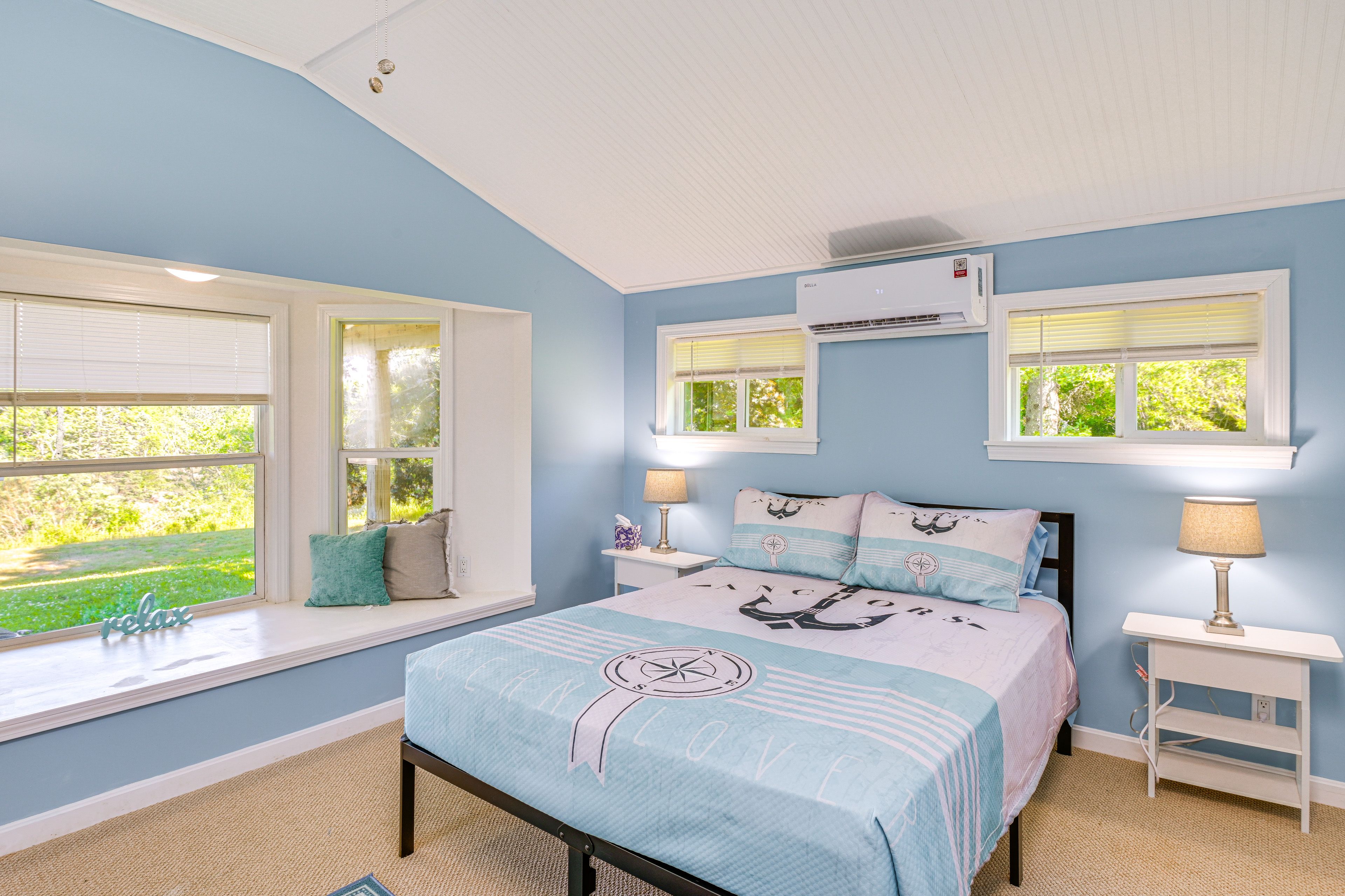 Bedroom 1 | Queen Bed | Linens Provided