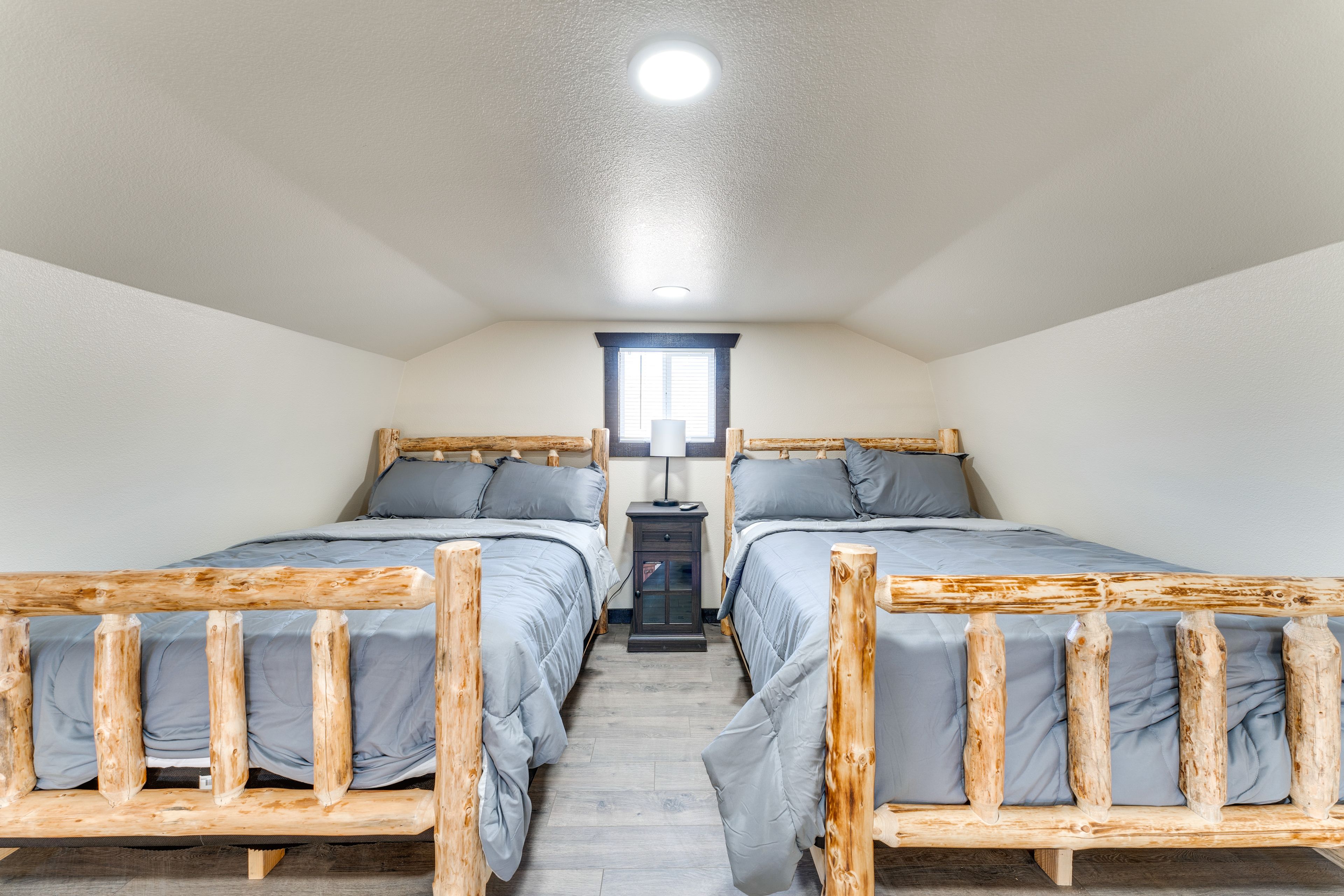 Sleeping Area | Linens Provided | 2nd Floor