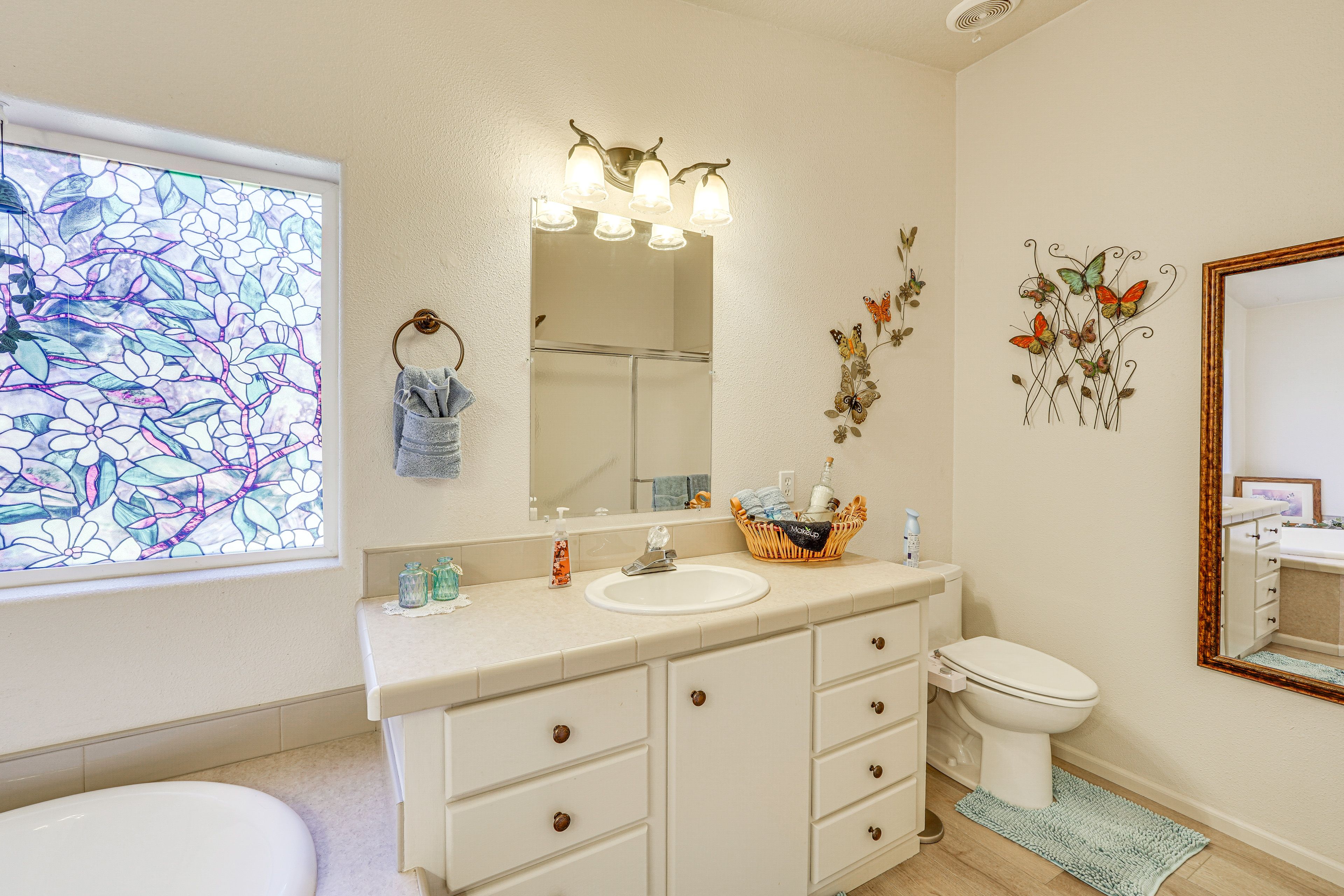 En-Suite Bathroom | Complimentary Toiletries