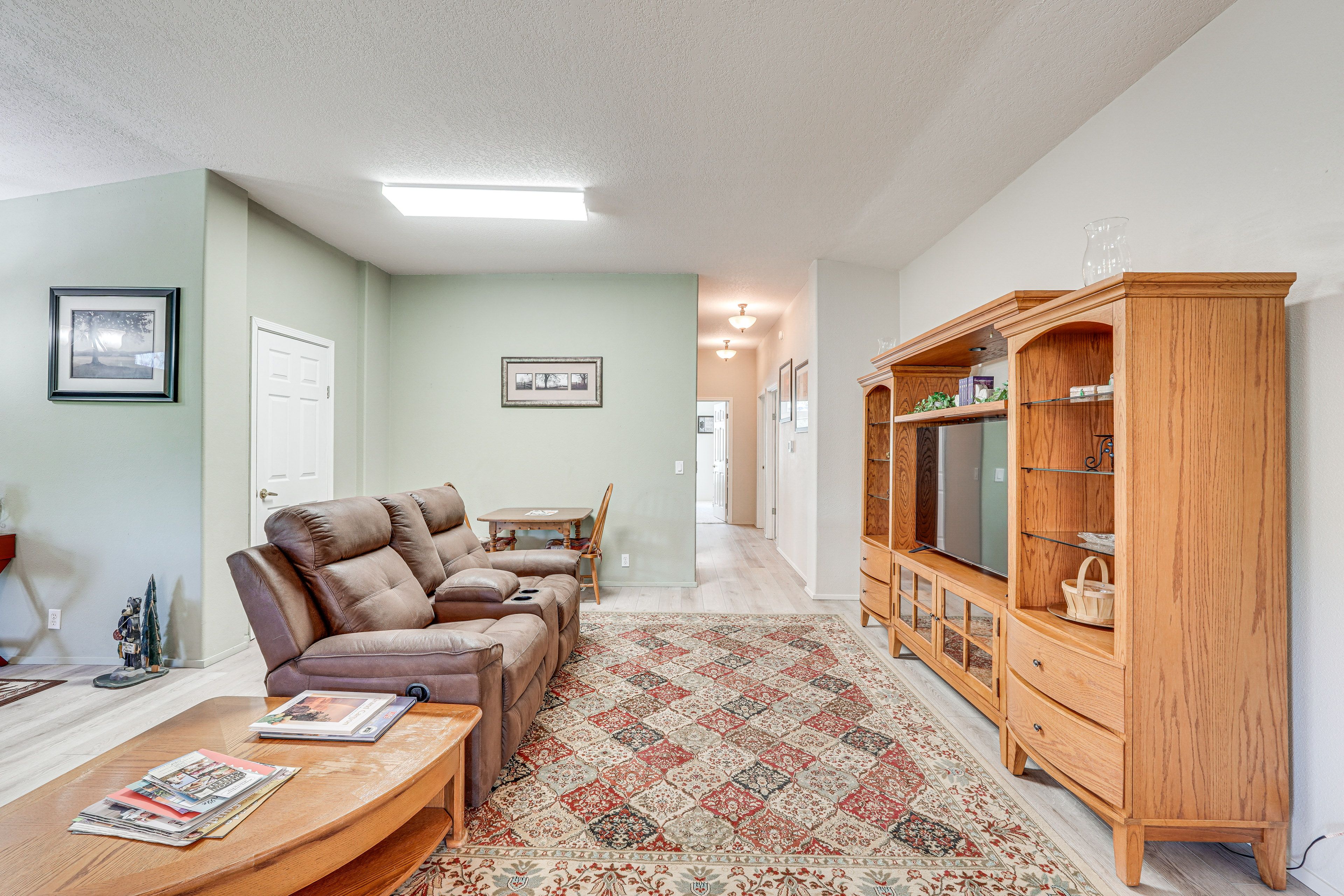 TV Area | Smart TV | Theater-Style Seating
