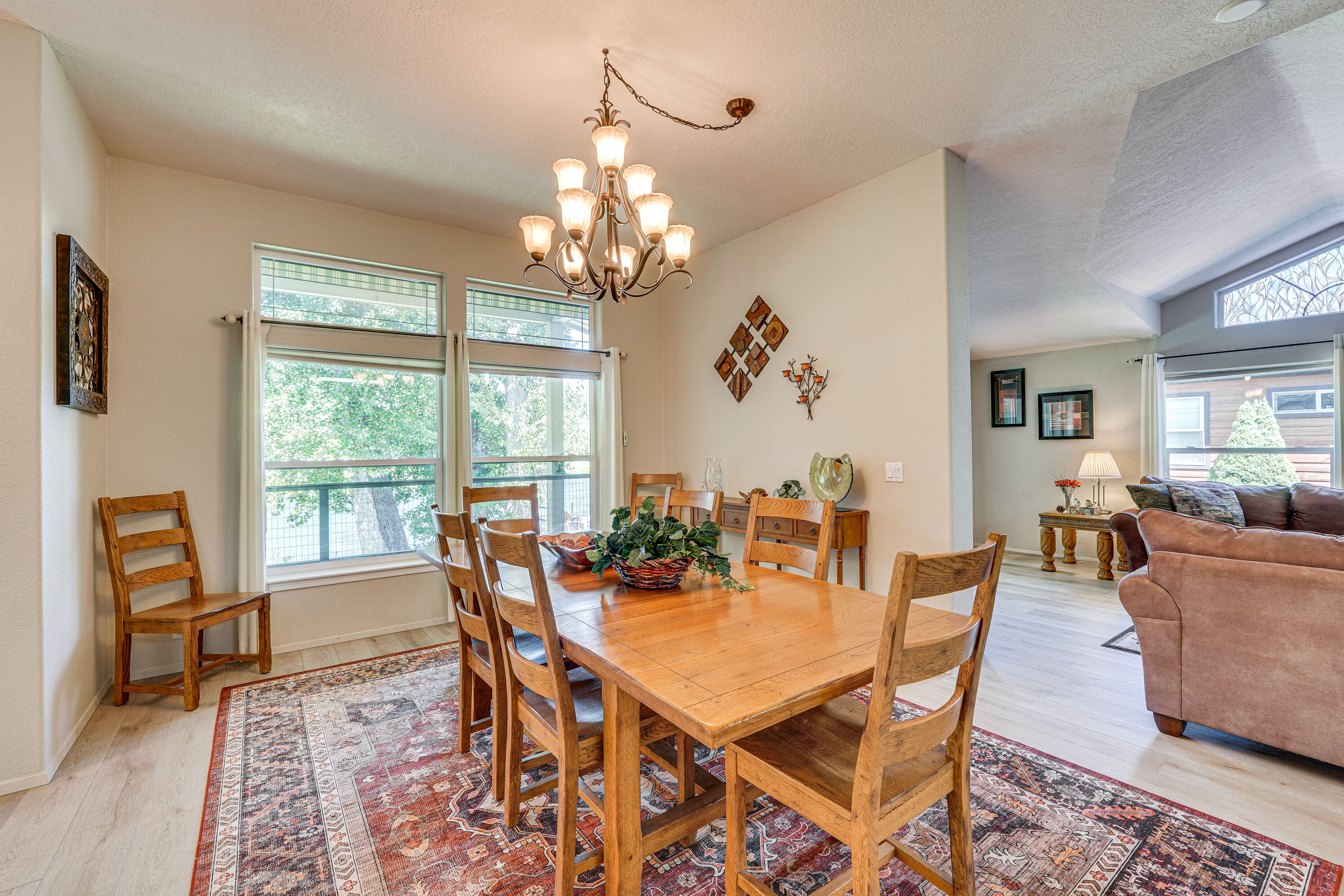 Dining Room | Dishware & Flatware Provided