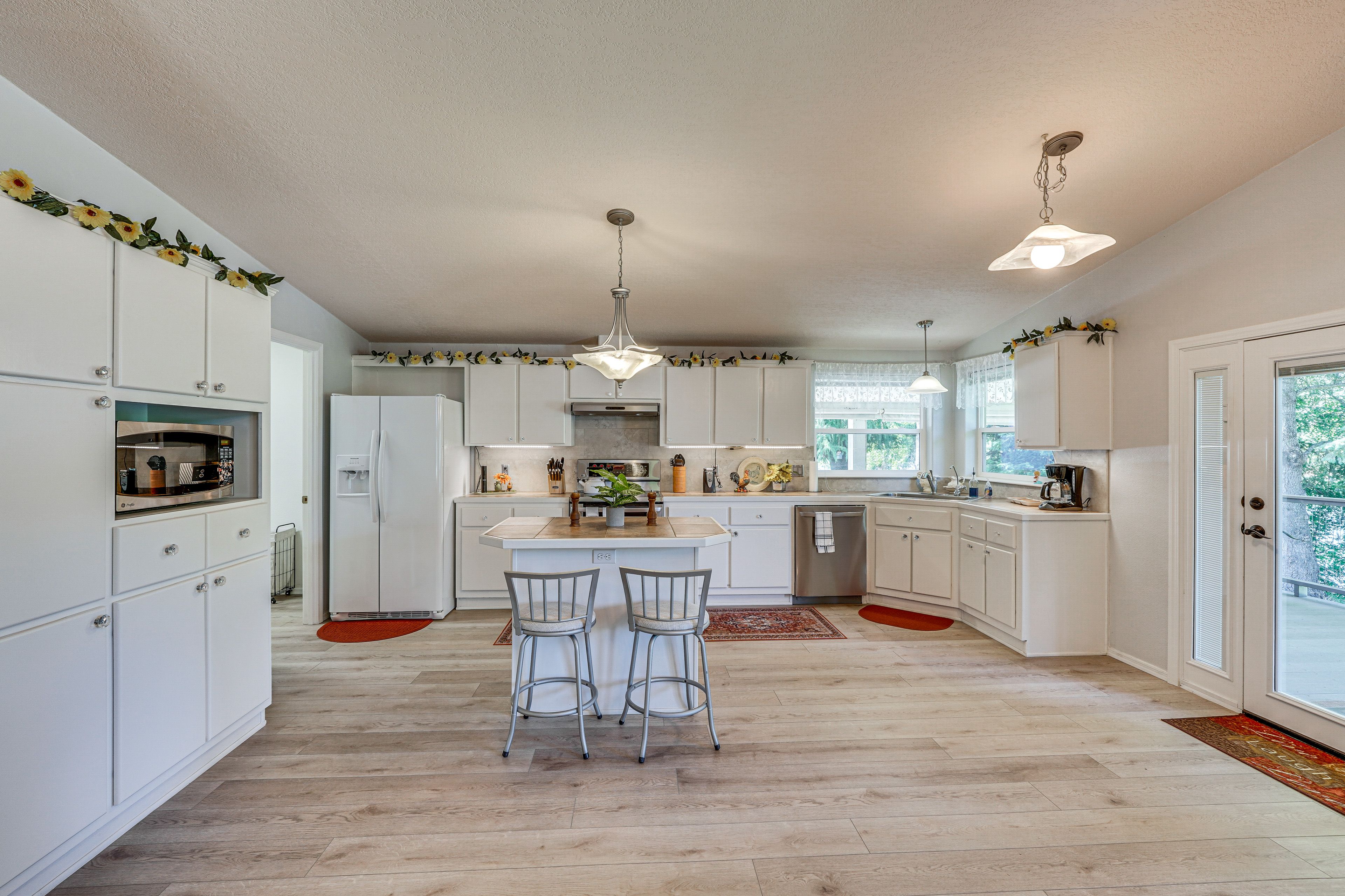 Kitchen | Dishwasher | Drip Coffee Maker