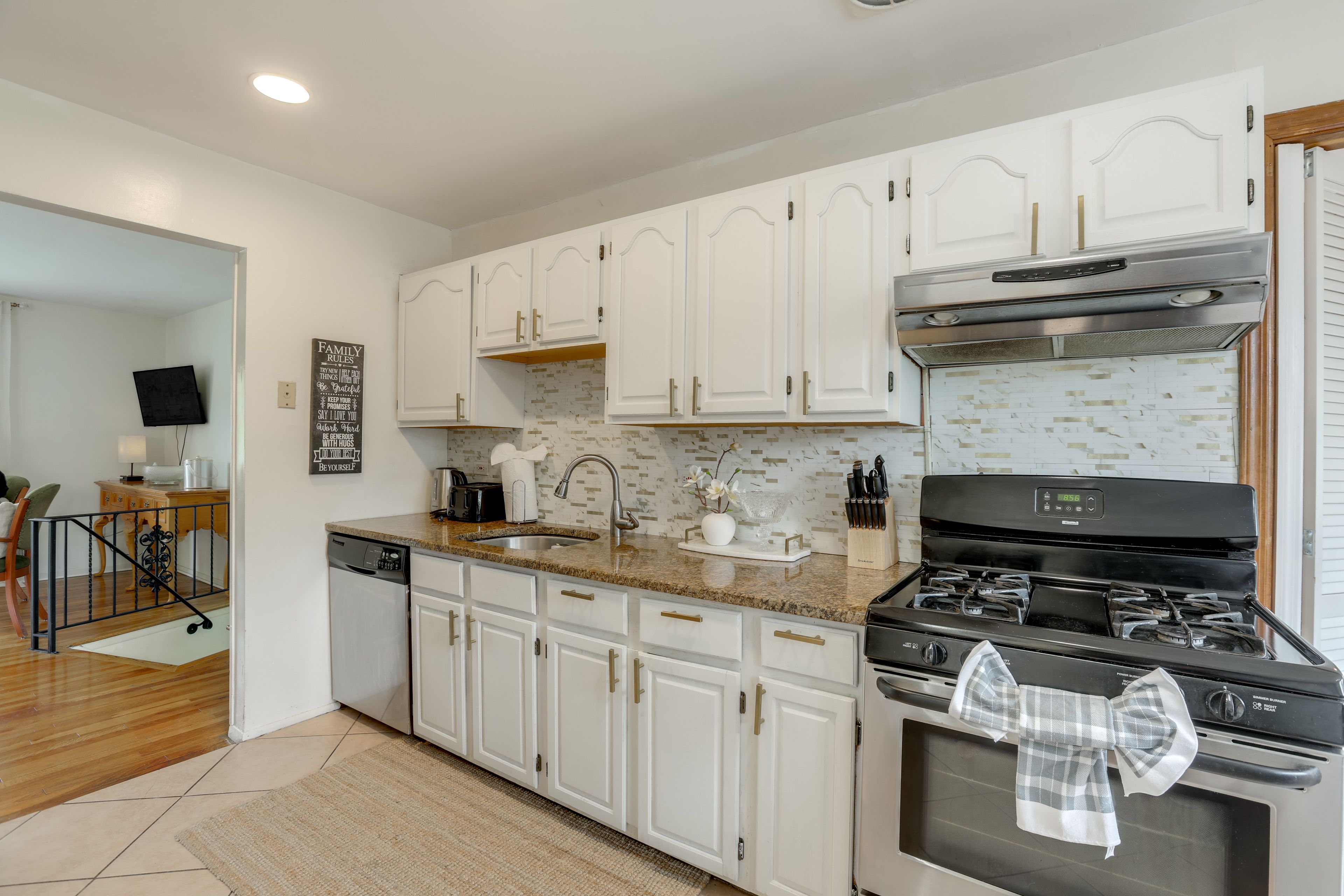 Kitchen | Main Level | Cooking Basics