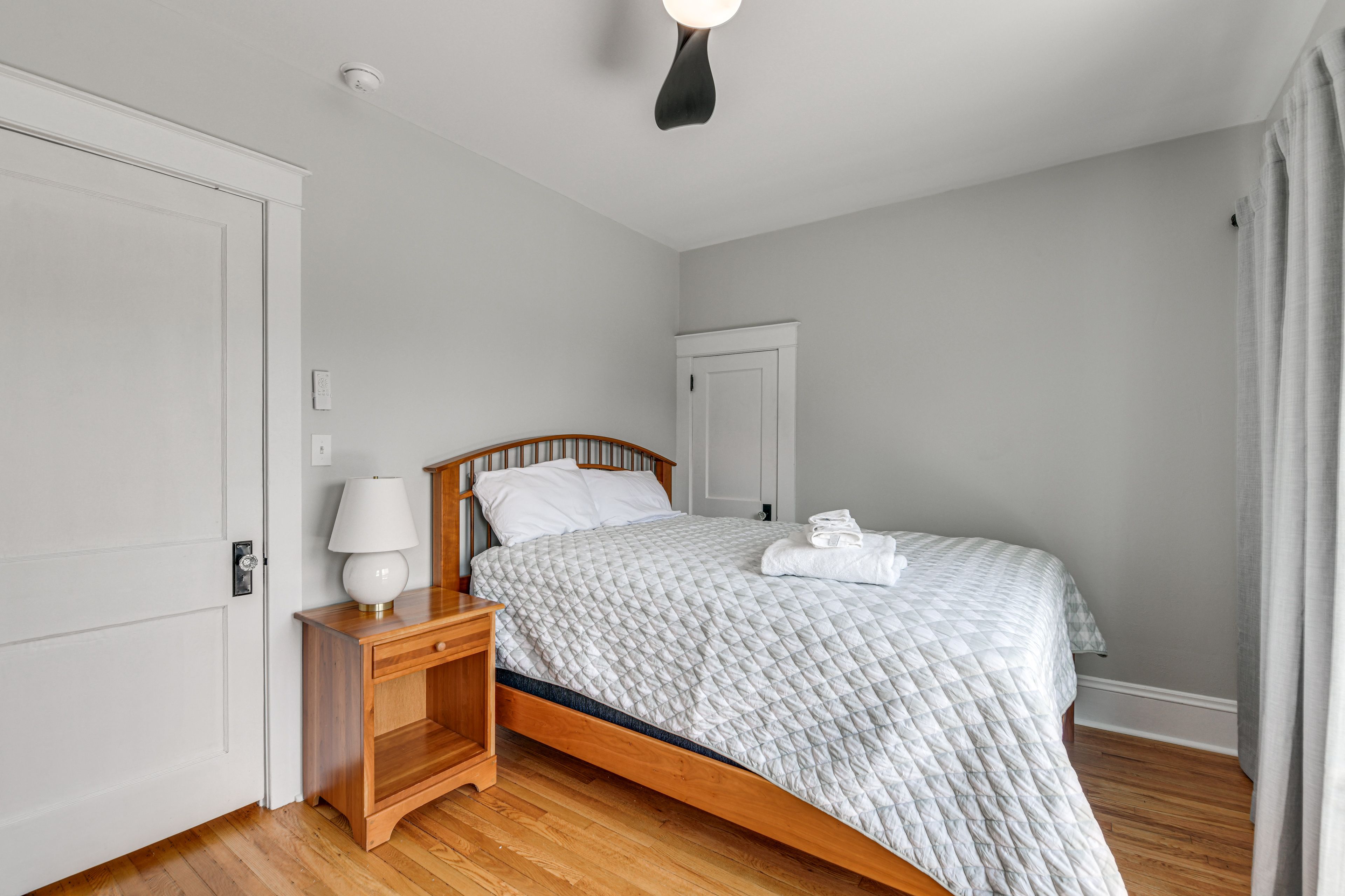 Bedroom 3 | Queen Bed | 2nd Floor