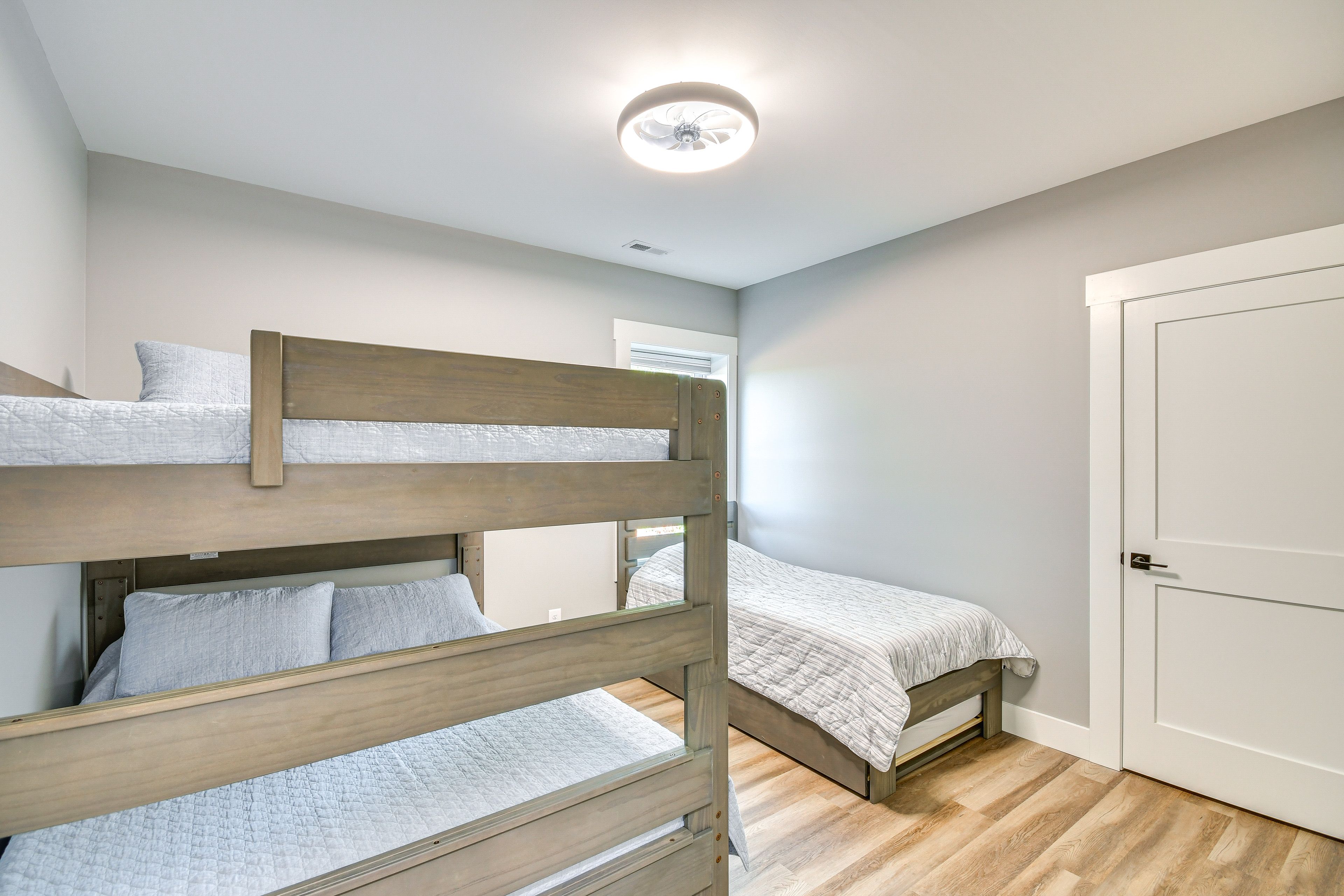 Bedroom 5 | Basement | Queen Bunk Bed | Twin Bed w/ Twin Trundle