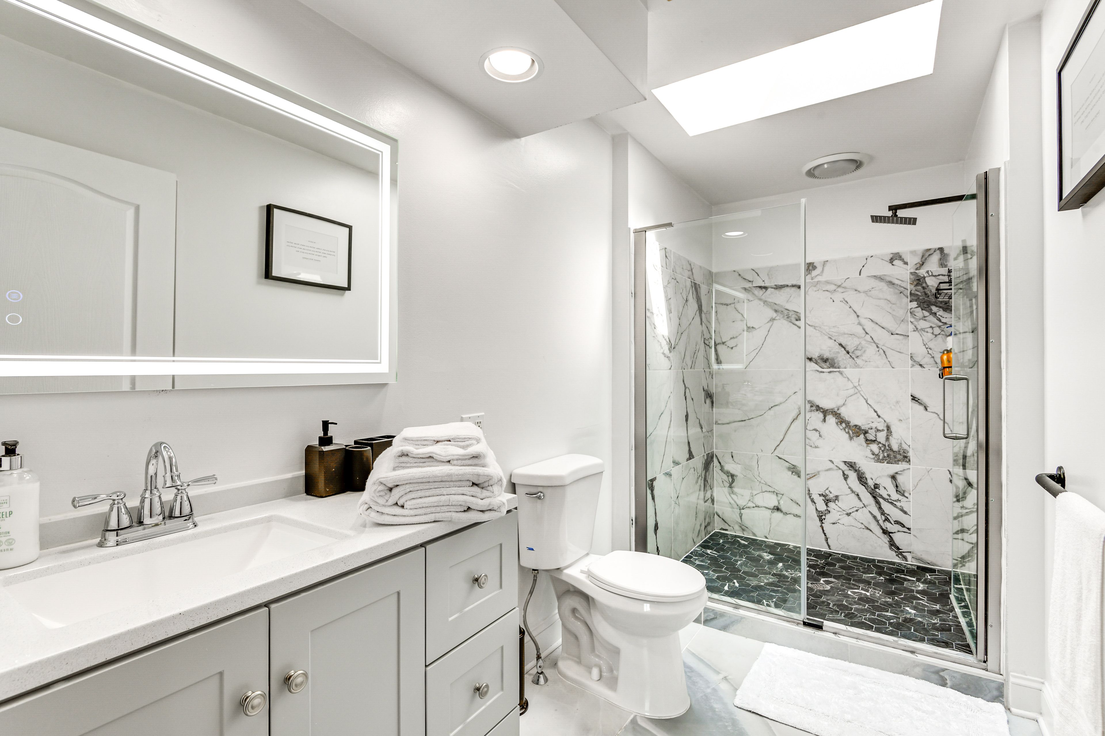 En-Suite Bathroom | Towels Provided